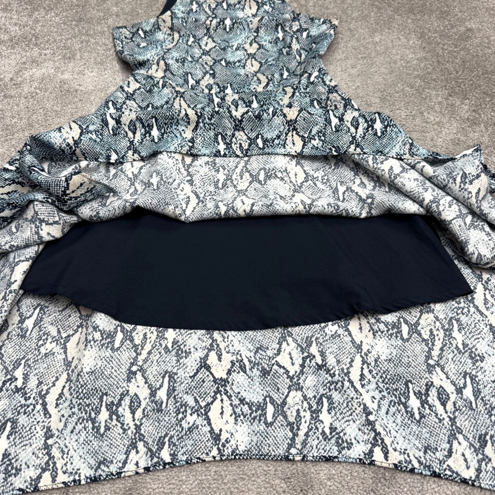 Banana Republic Banana Republic Blue Snake Print Asymmetrical Handkerchief Dress Womens 4 Size S / US 4 / IT 40 - 6 Thumbnail