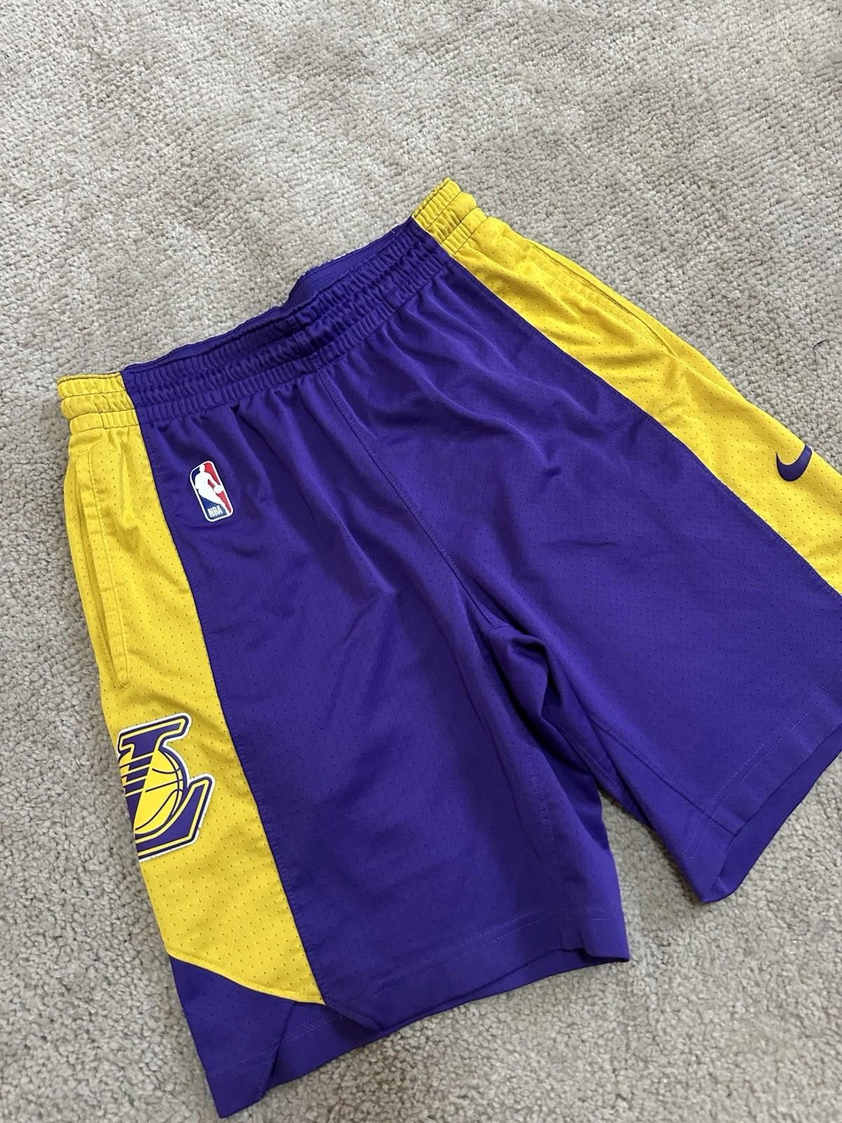 Nike Nike LA Lakers NBA Dri-Fit Basketball Shorts Size M Size US 32 / EU 48 - 2 Thumbnail
