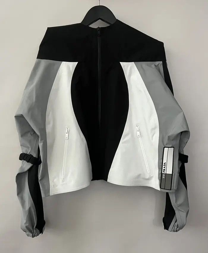 Prada Prada sport jacket Art.sgv246 Mat.66l with hodded | Grailed