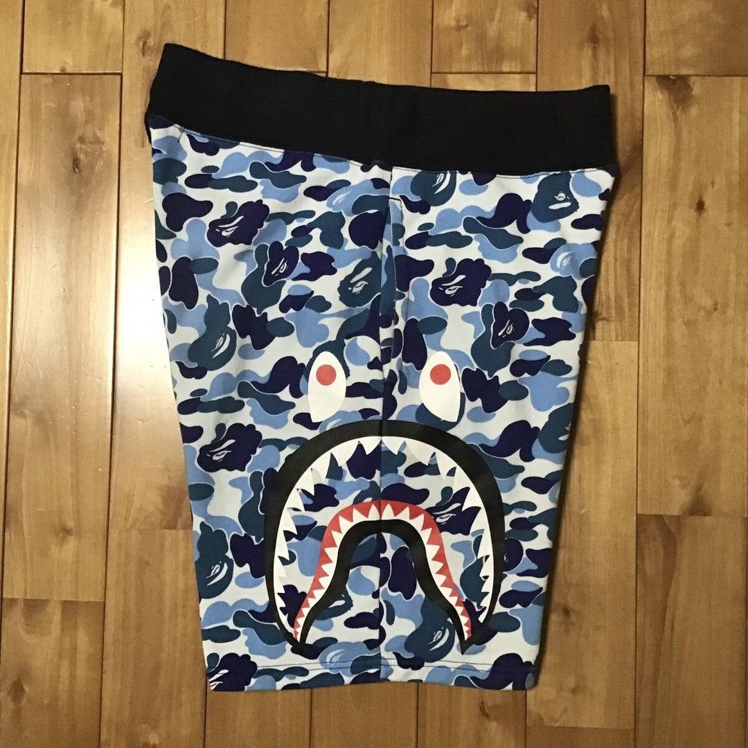 Bape BAPE Side Shark sweat shorts navy × ABC camo blue ★size M Size US 32 / EU 48 - 2 Thumbnail