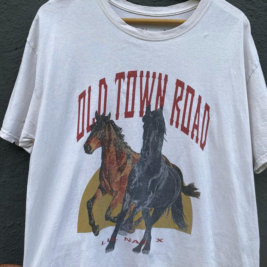 Other Vintage distressed lil nas x old town road tee Size US L / EU 52-54 / 3 - 2 Thumbnail
