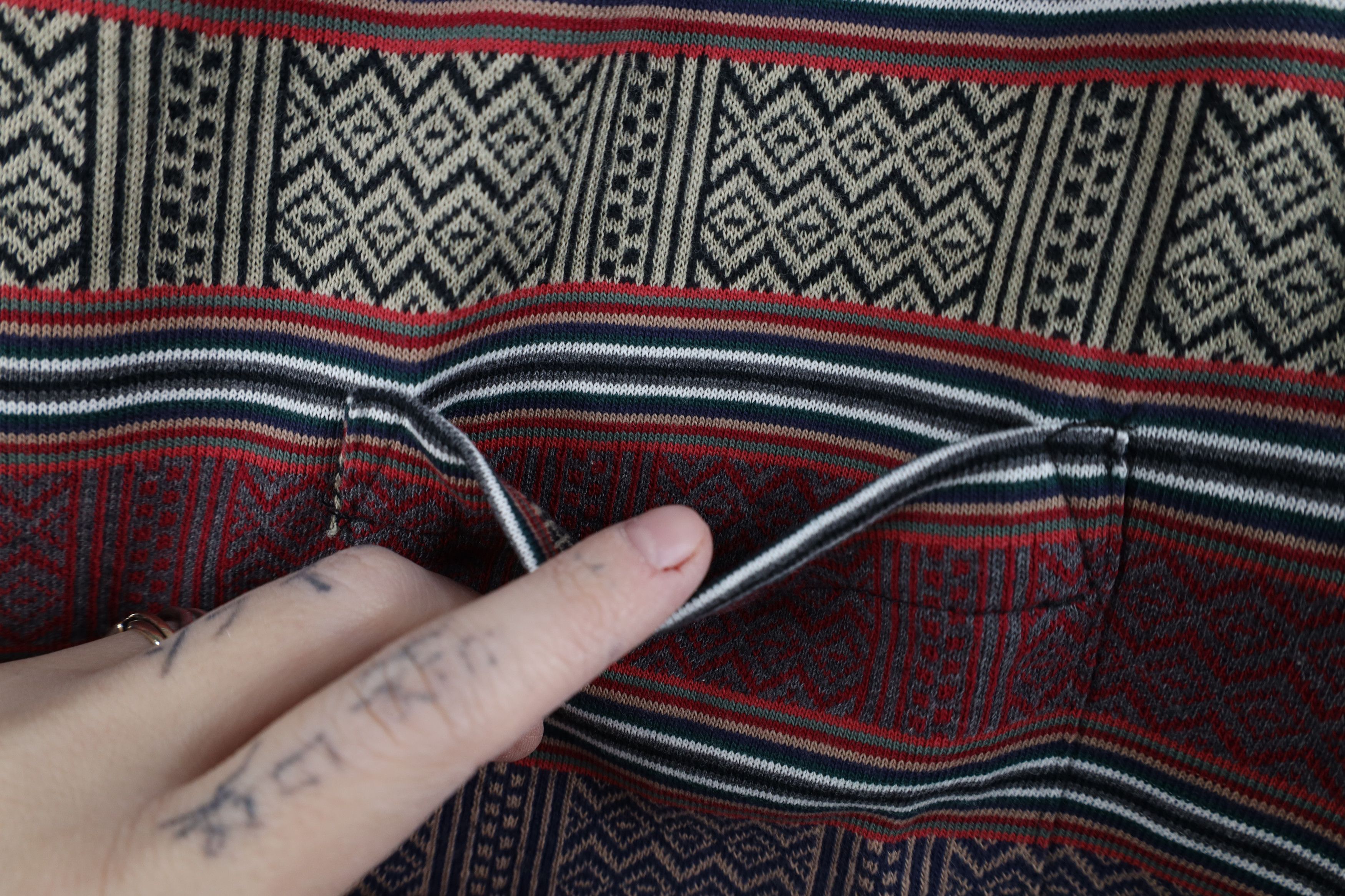Vintage Vintage 90s Streetwear Striped Knit Surf T-Shirt USA Size US M / EU 48-50 / 2 - 5 Thumbnail