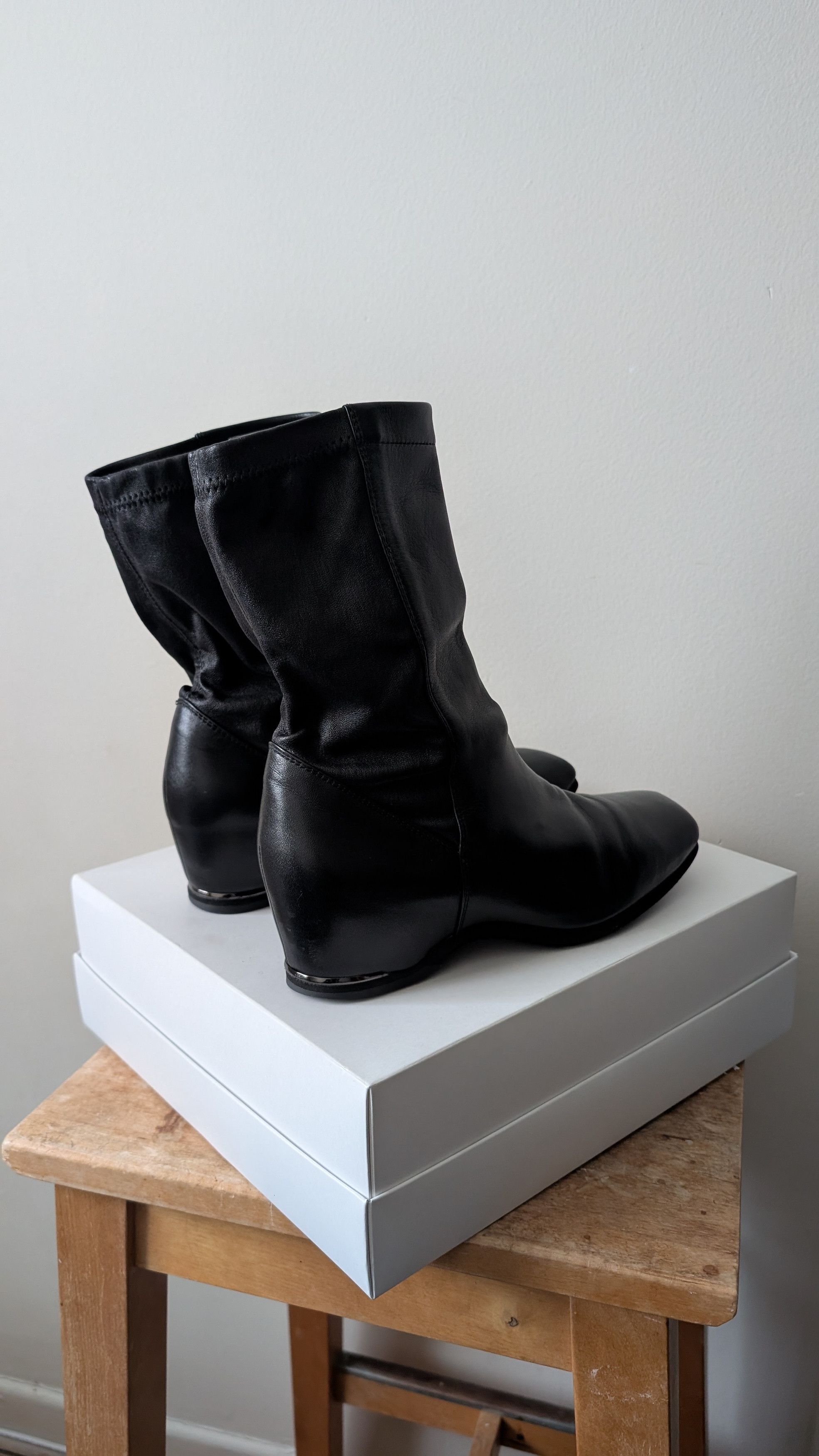 Issey Miyake Rare Issey Miyake Leather In Heel Boots Size US 8 / IT 38 - 4 Thumbnail