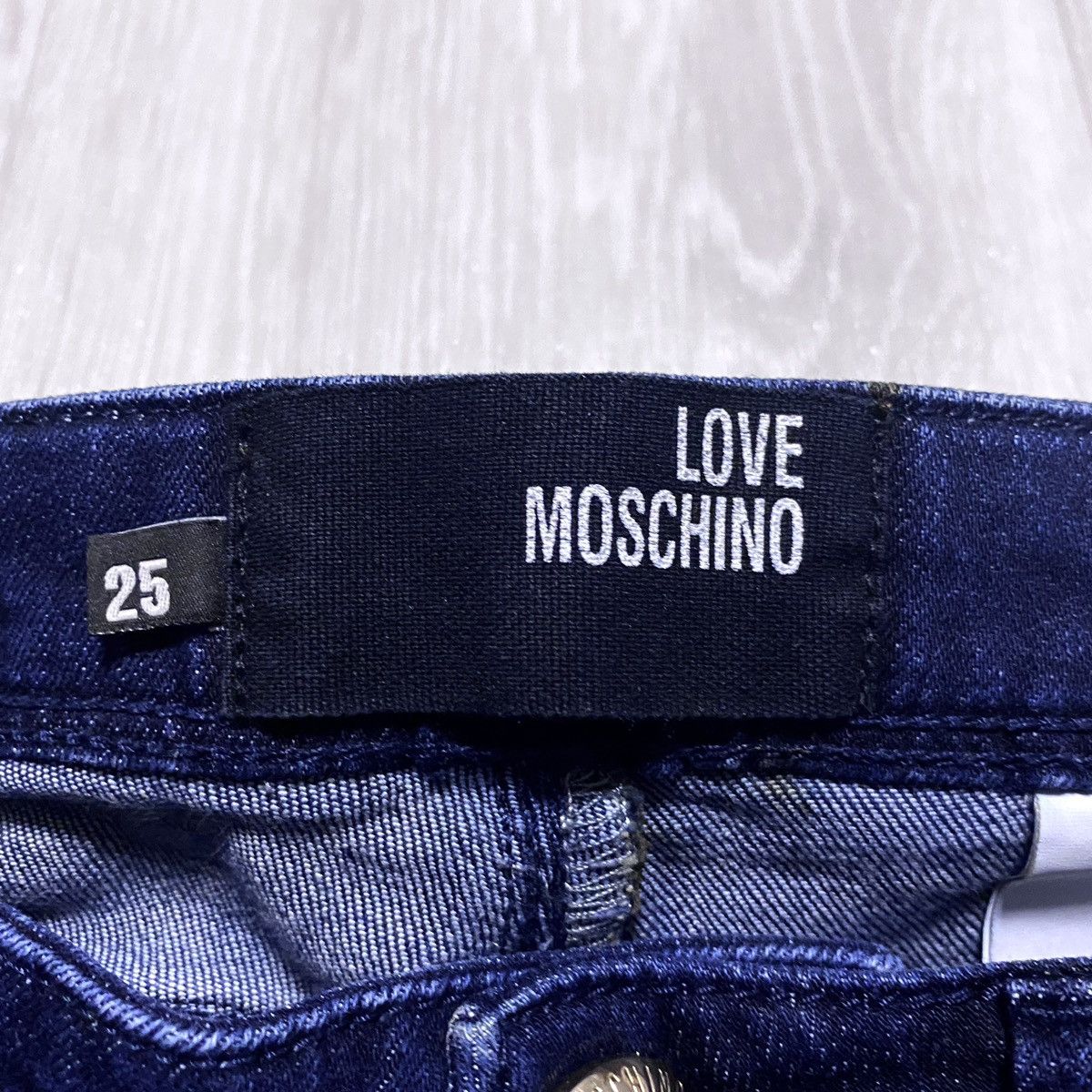 Love Moschino Love Moschino Navy Jeans Denim Embroidered Logo Streetwear Size 25" / US 0 / IT 36 - 13 Thumbnail