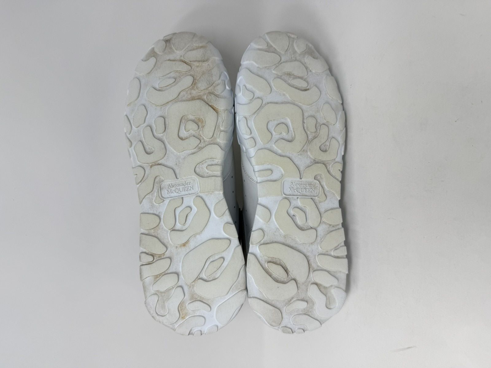 Alexander McQueen Alexander Mcqueen W Oversized Court Trainer White Patchouli Size US 7.5 / IT 37.5 - 6 Thumbnail