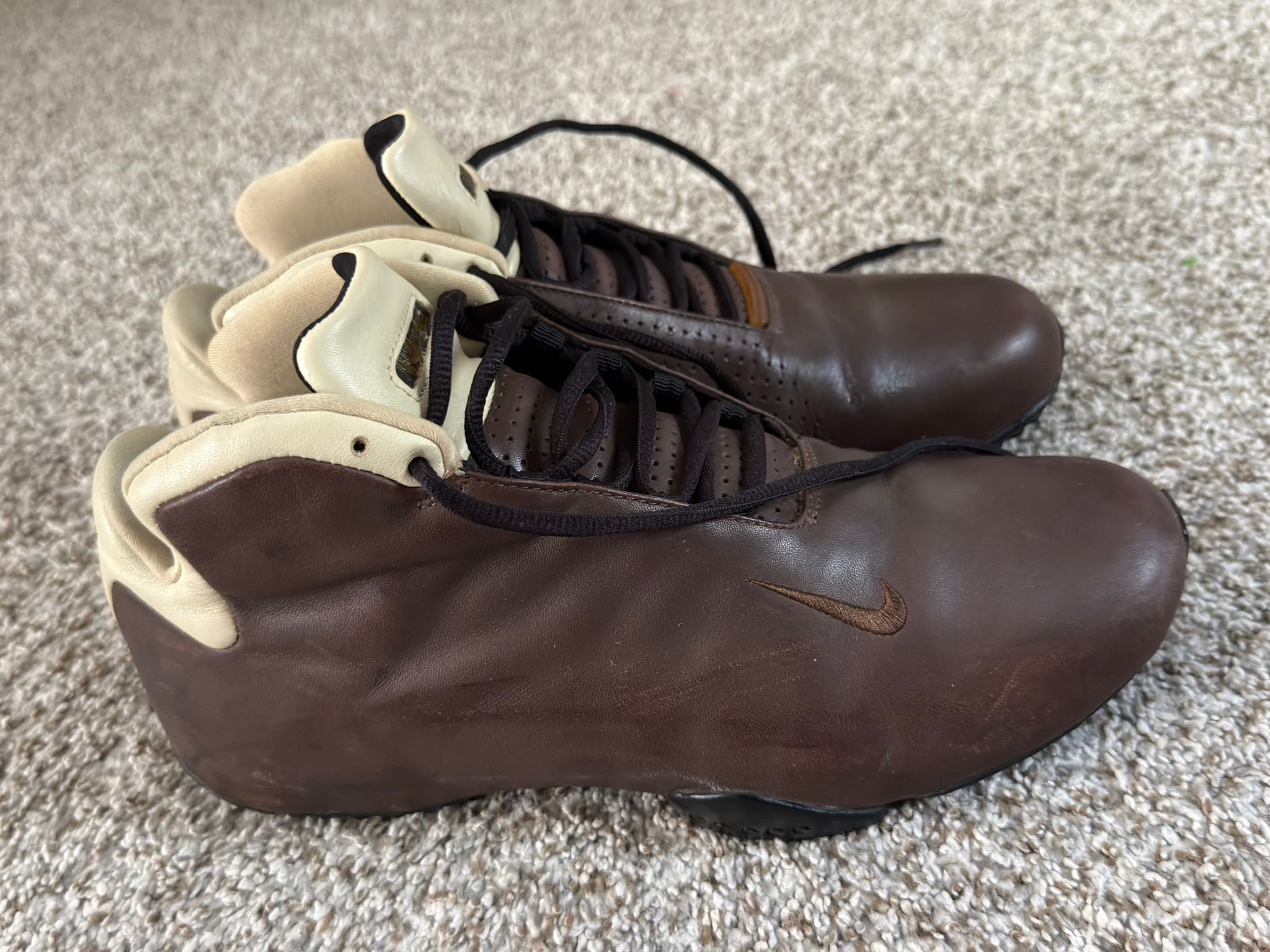 Nike Vintage Nike Air Hyper Flight Leather Brown Basketball Shoes Size US 10.5 / EU 43-44 - 1 Thumbnail