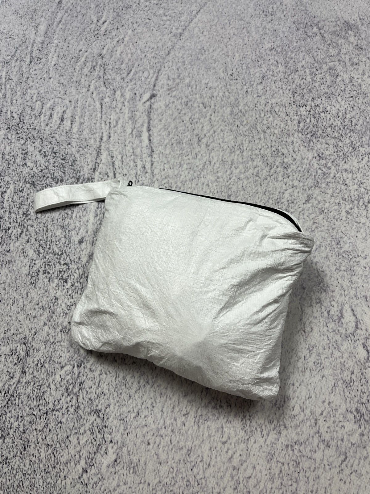 Nike × Vintage Vintage Nike Lightweight White Swoosh Nylon Packable Jacket Size US M / EU 48-50 / 2 - 4 Thumbnail