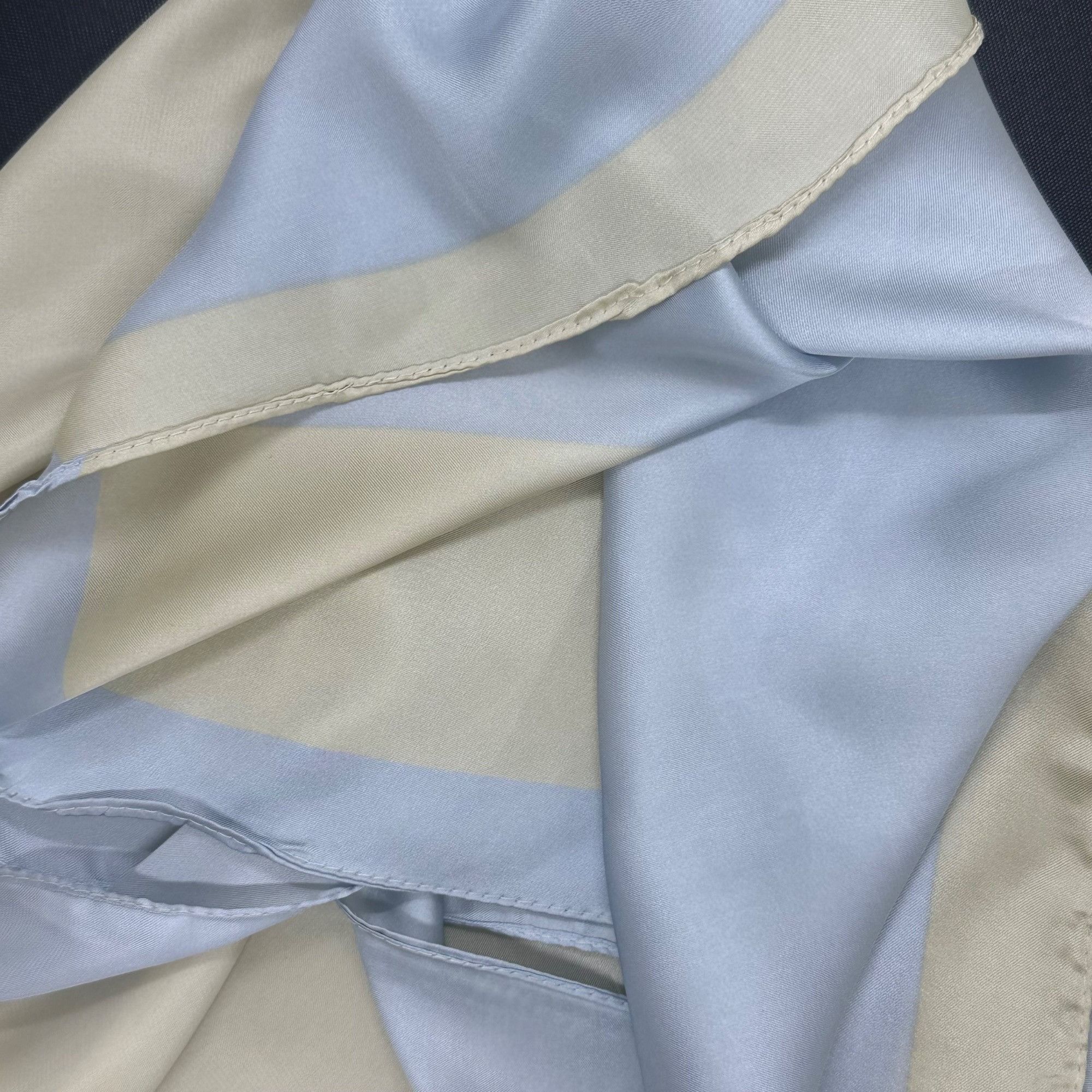 Other ⭐Luxurious Soft Silky Square Scarf Versatile Stylish Elegant Size ONE SIZE - 5 Thumbnail