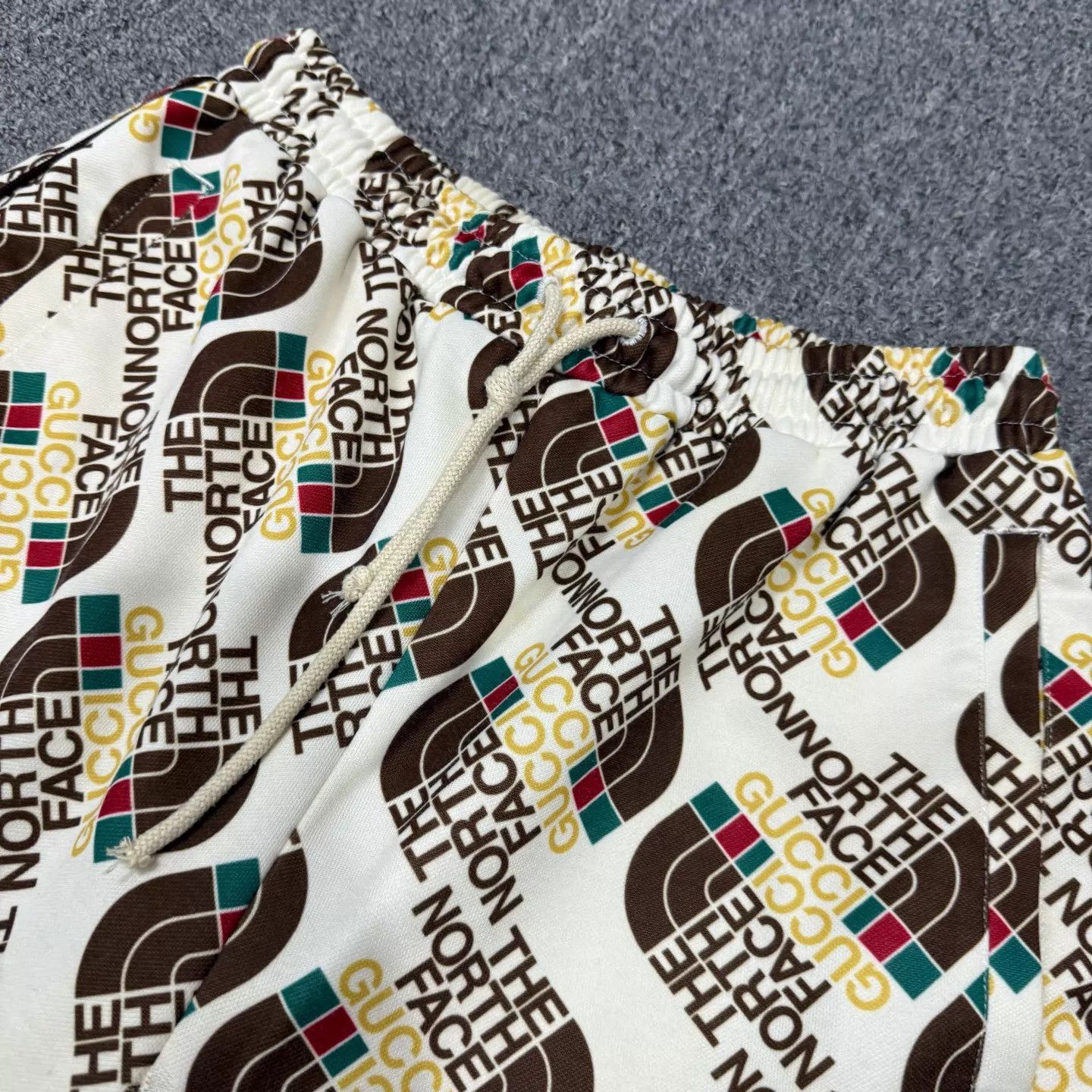 Gucci Gucci x TNF Colorblocked Full Logo XS Shorts 95 New Size US 27 - 3 Thumbnail
