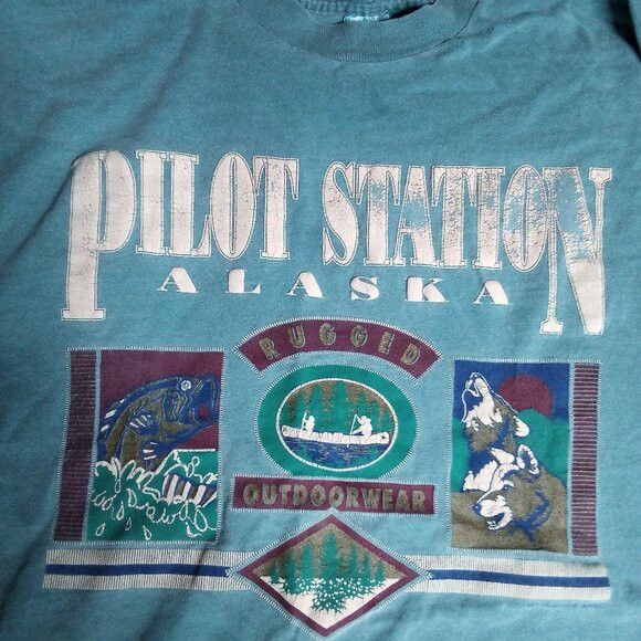 Fruit Of The Loom Vintage Pilot Station Alaska Rugged Outdoorwear T-Shirt Size US XL / EU 56 / 4 - 1 Thumbnail