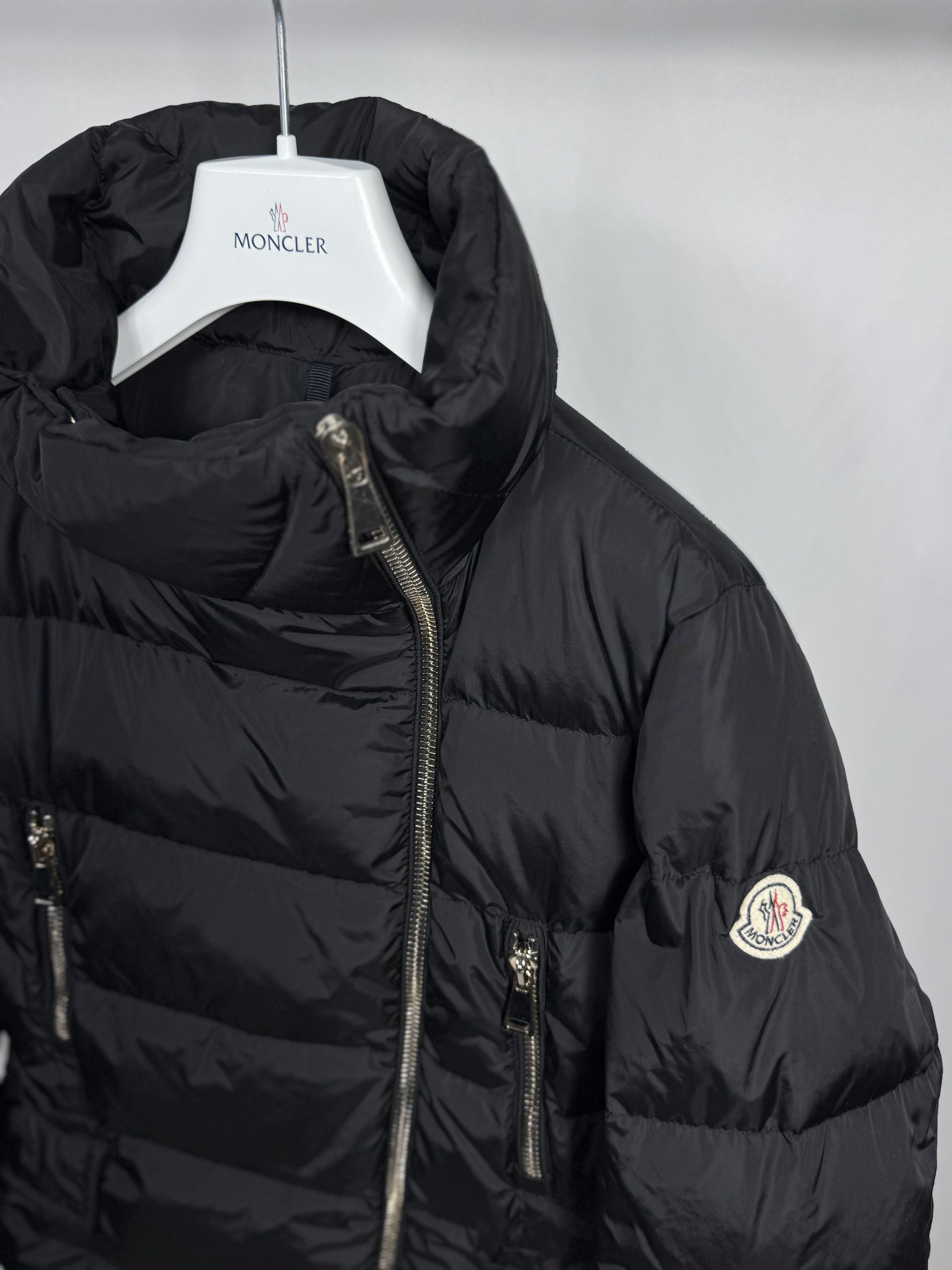 Moncler Moncler Talia Puffer Jacket Size M / US 6-8 / IT 42-44 - 2 Thumbnail