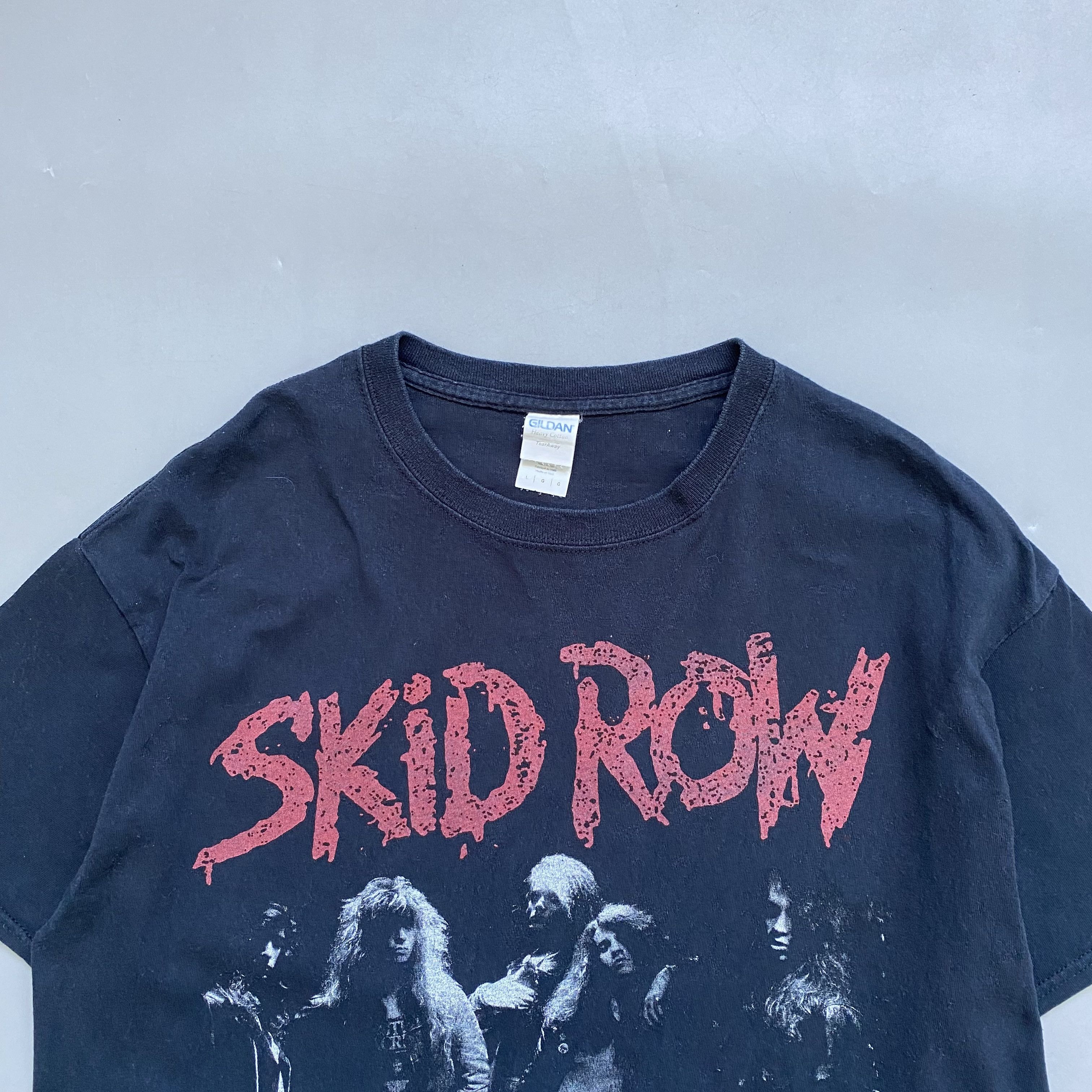 Band Tees 🎸 Vintage SKID ROW rock band tee Y2K heavy metal Size US M / EU 48-50 / 2 - 3 Thumbnail