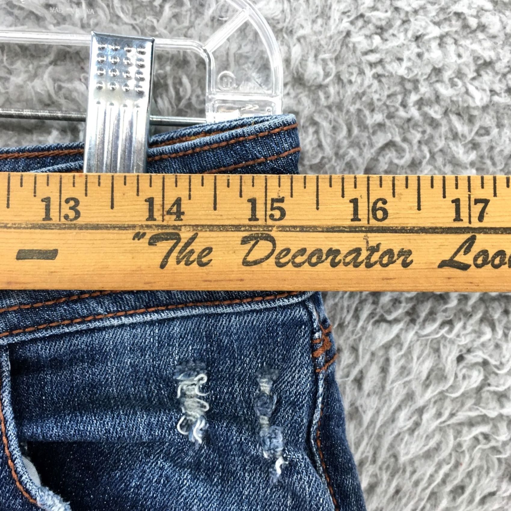 Decree Decree Skimmer Shorts Womens 9 Blue Dark Wash Denim Low Rise 5 Pockets Zip Fly Size 30" / US 8 / IT 44 - 5 Thumbnail