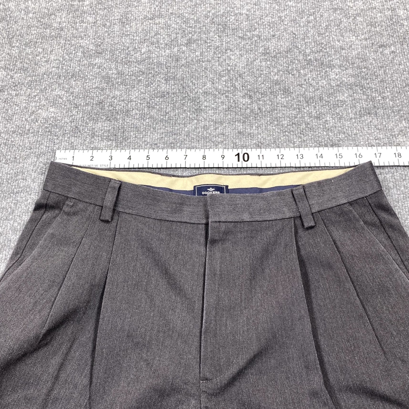 Dockers Dockers Dress Pants Mens 36x30 Gray Classic Fit Pleated Straight Business Size US 36 / EU 52 - 3 Thumbnail