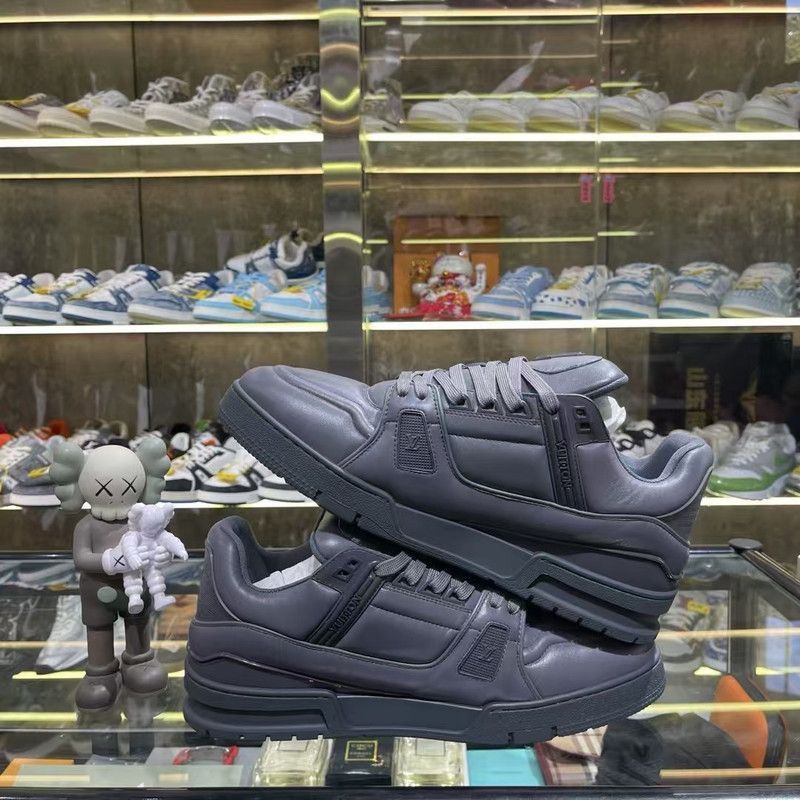 Louis Vuitton Louis Vuitton Men's Low-Top Trainer Sneakers -2508 Size US 11 / EU 44 - 7 Thumbnail