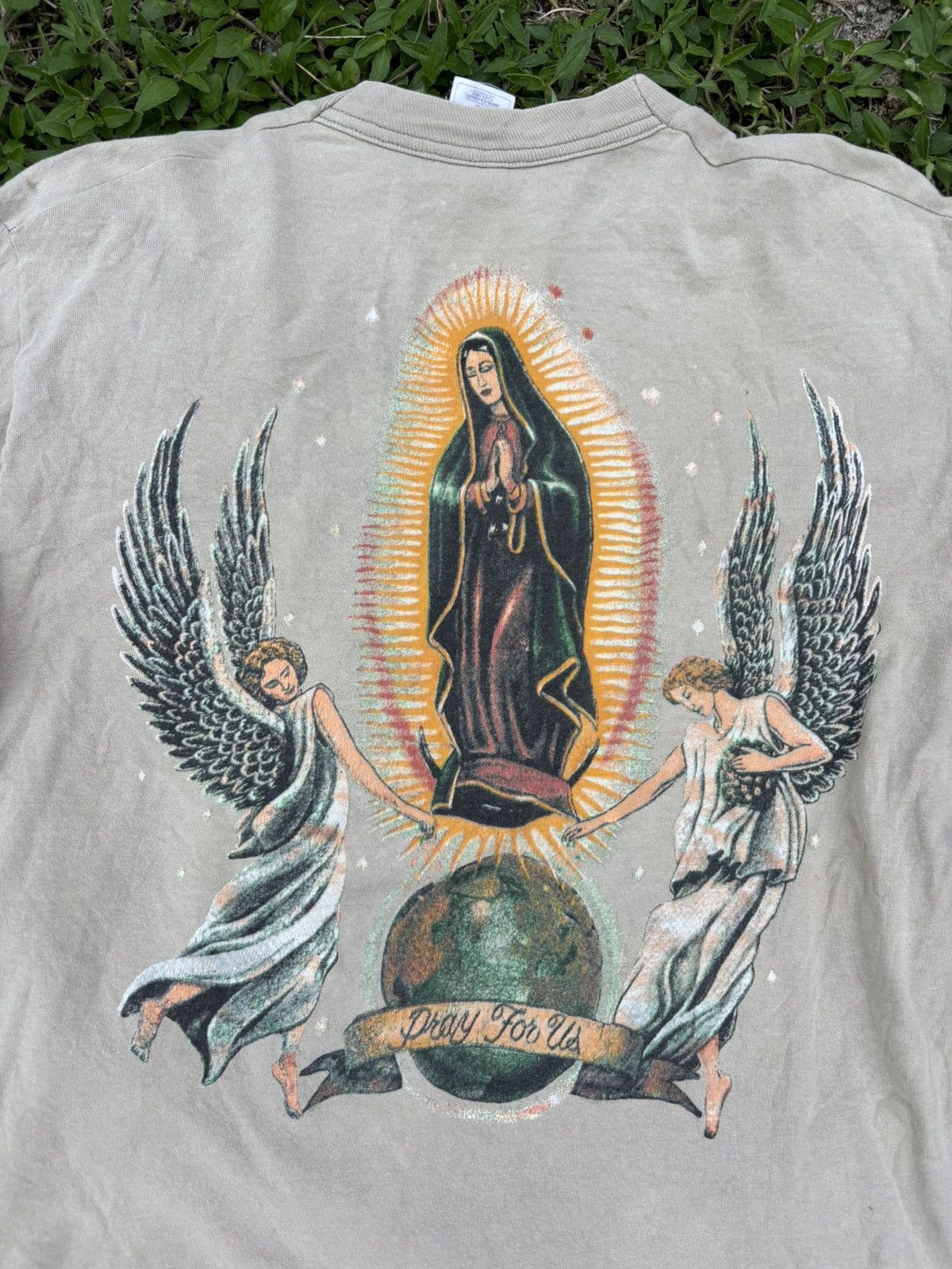 Vintage Vintage 90’s Virgin Mary Pray For Us Tshirt Size US L / EU 52-54 / 3 - 3 Thumbnail