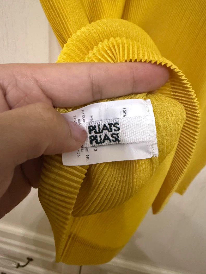 Issey Miyake Issey Miyake size:3 Yellow pleated short-sleeved shirt Size M / US 6-8 / IT 42-44 - 3 Thumbnail