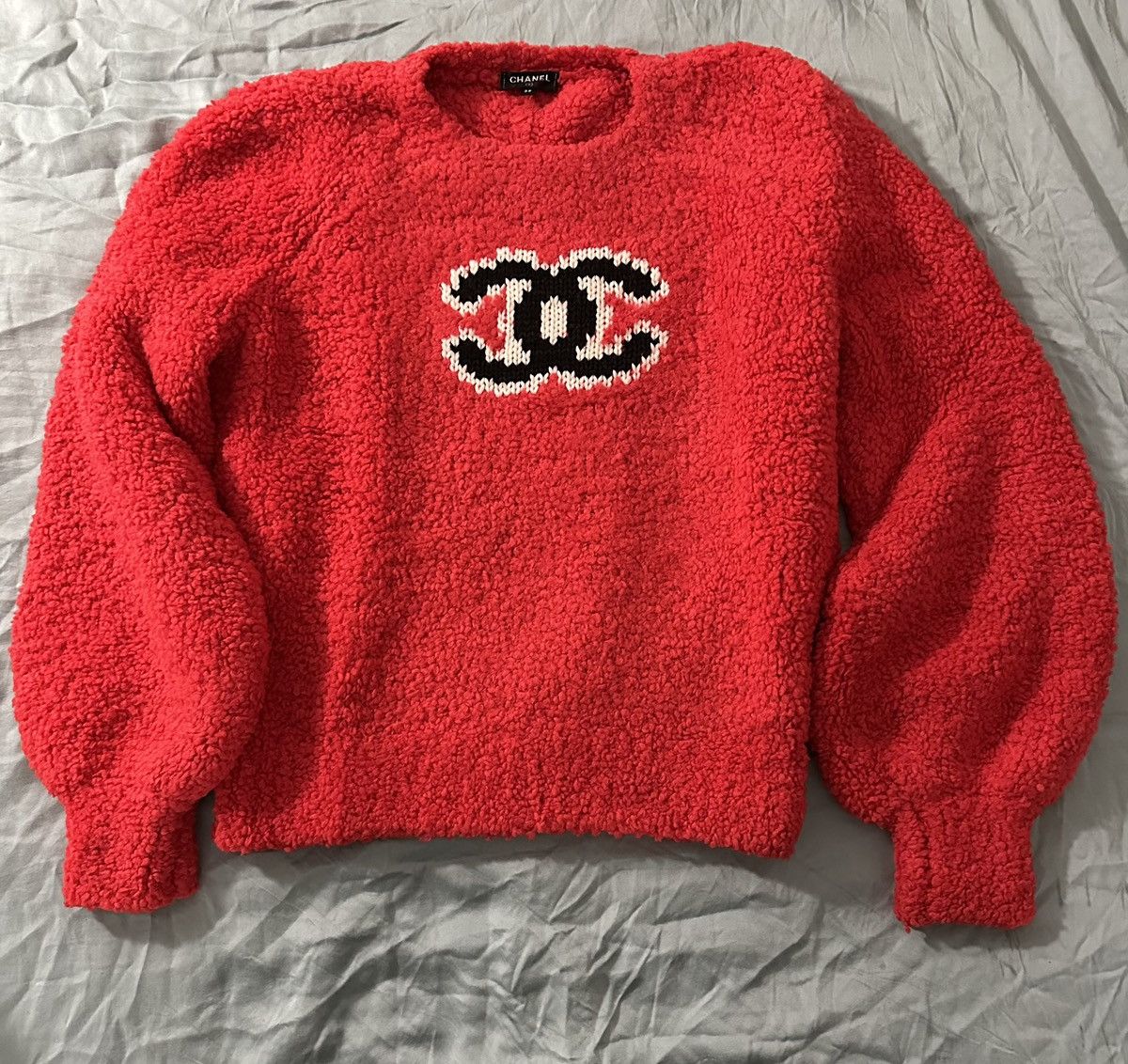 Chanel orders logo red teddy sweater S