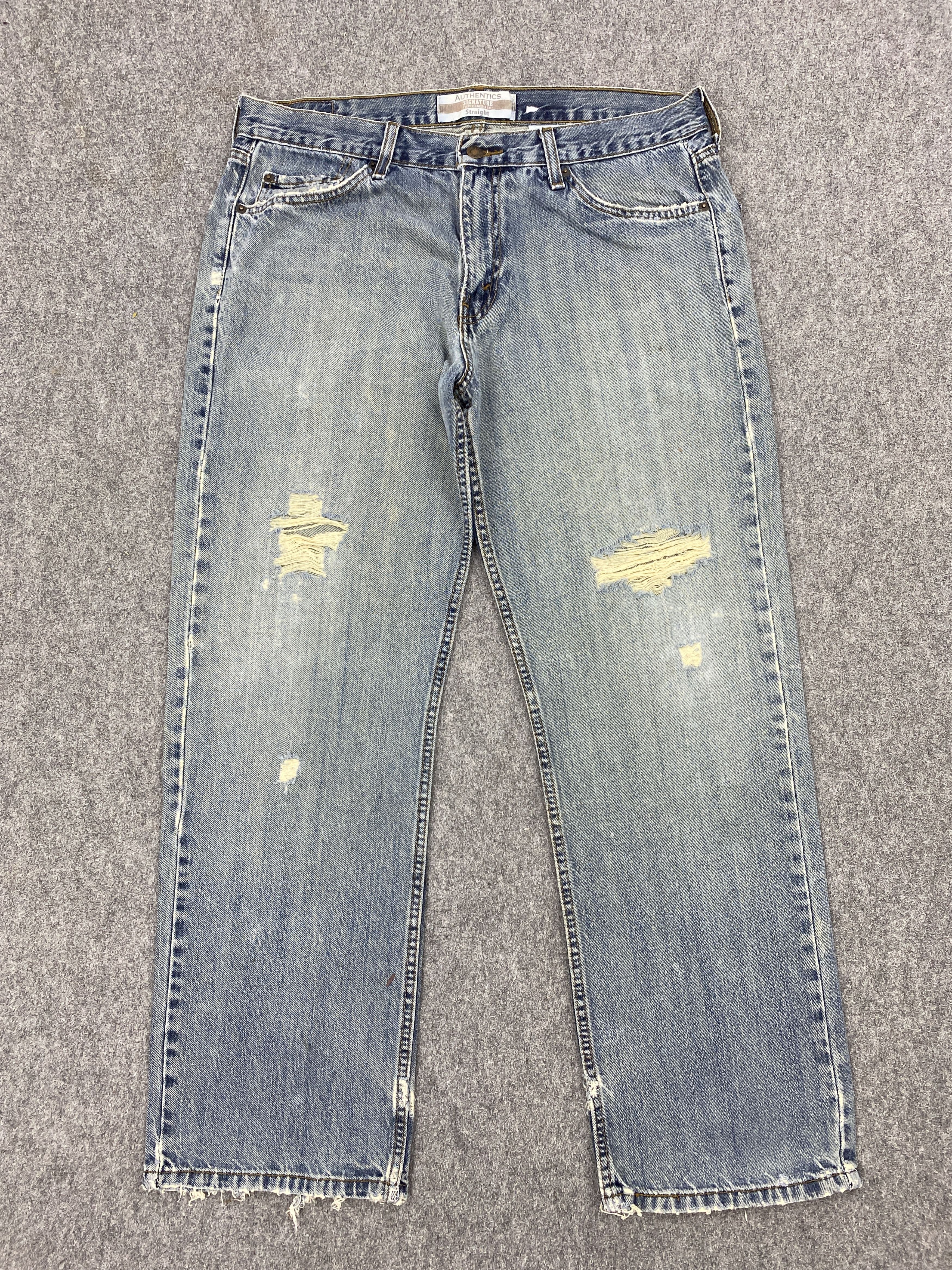 Levi's × Vintage Distrressed Vintage Levis Authentic Signature Jeans Size US 34 / EU 50 - 1 Thumbnail