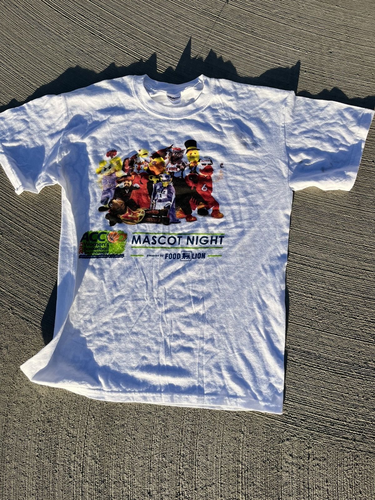 Gildan 2012 NCAA mascot night shirt Size US M / EU 48-50 / 2 - 1 Thumbnail