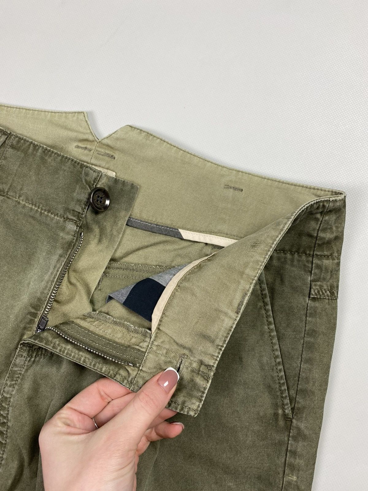 Burberry Burberry Brit ladies pencil mini skirt Y2K military Size 30" / US 8 / IT 44 - 11 Thumbnail