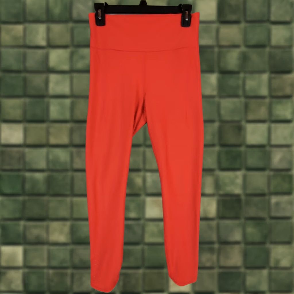 Athleta Athleta Pacesetter Ultra High Rise 7/8 Leggings Medium Orange Athletic Leggings Womens Activewear Running Shoes Not Included Size 32" / US 10 / IT 46 - 1 Thumbnail