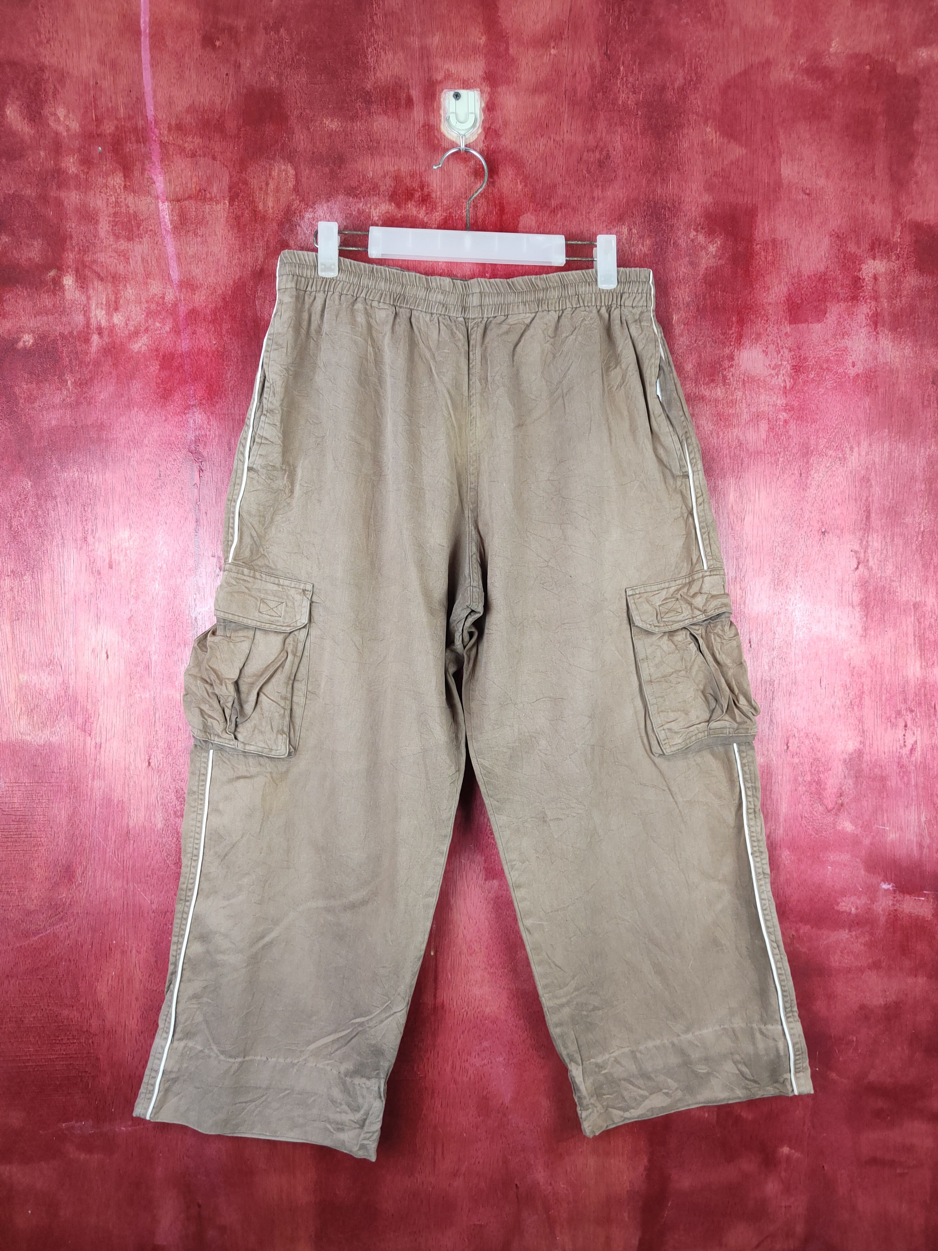 image of Vintage United Gravity Brown Multipocket Tactical Cargo Pants S1418, Men's (Size 31)