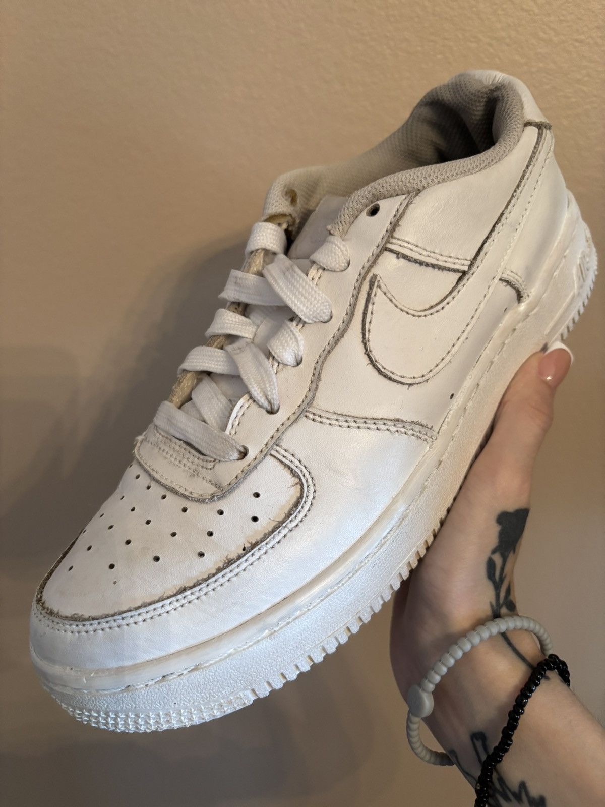 Nike Nike Air Force 1 Low GS 'White' Size US 5.5 / EU 38 - 1 Thumbnail