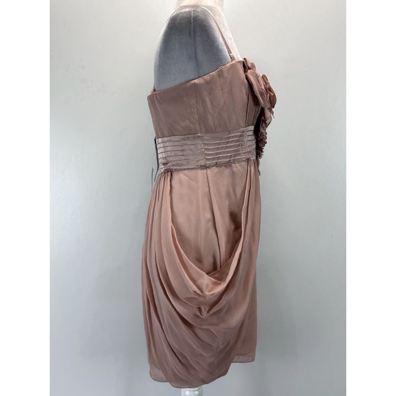 Bcbgmaxazria BCBG MAXAZRIA Emily Rosette Dress Women's Size 10 Blush Pink Silk Chiffon Cocktail Party Size L / US 10 / IT 46 - 4 Thumbnail