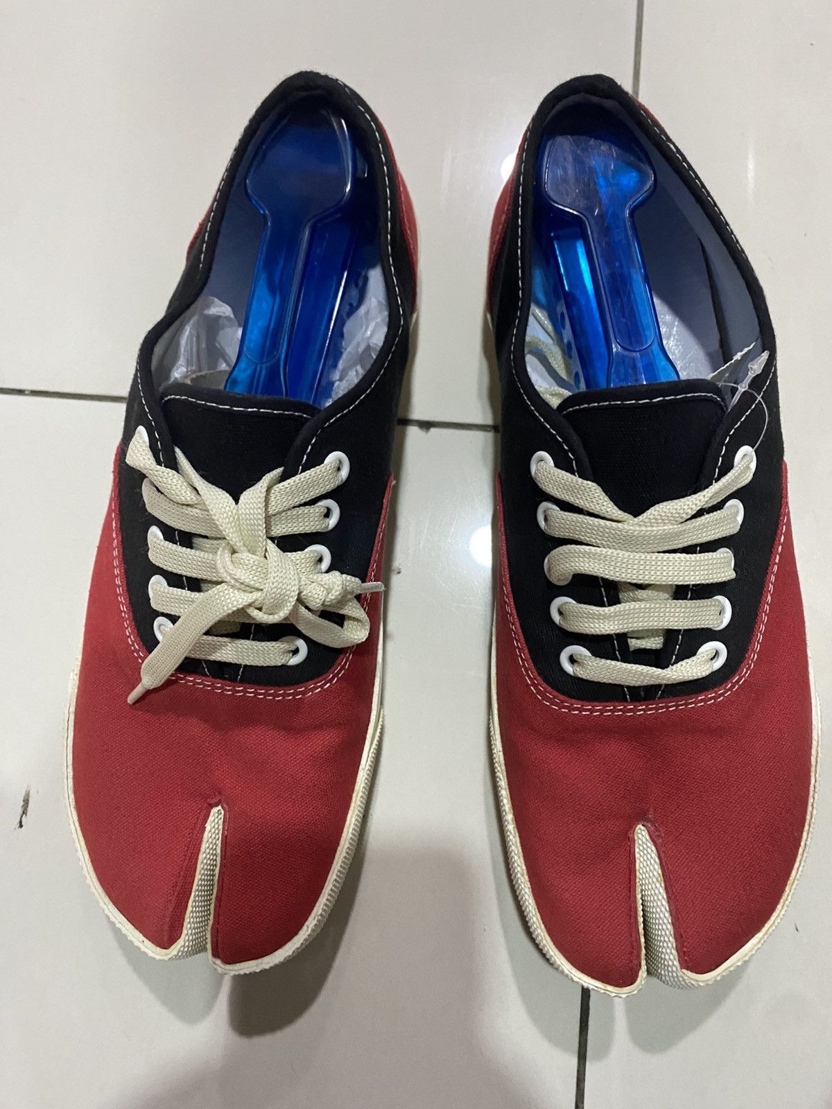 Maison Margiela Maison Margiela tabi Sneaker👟 Size US 7 / EU 40 - 1 Thumbnail