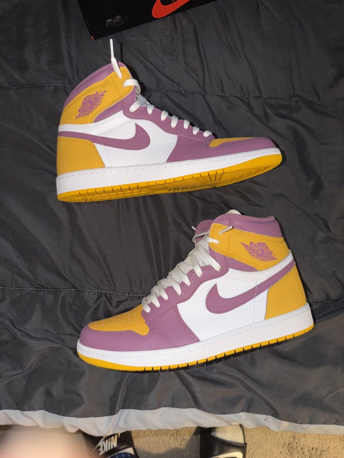 Jordan Brand Jordan 1 Brotherhood Size US 12 / EU 45 - 1 Thumbnail