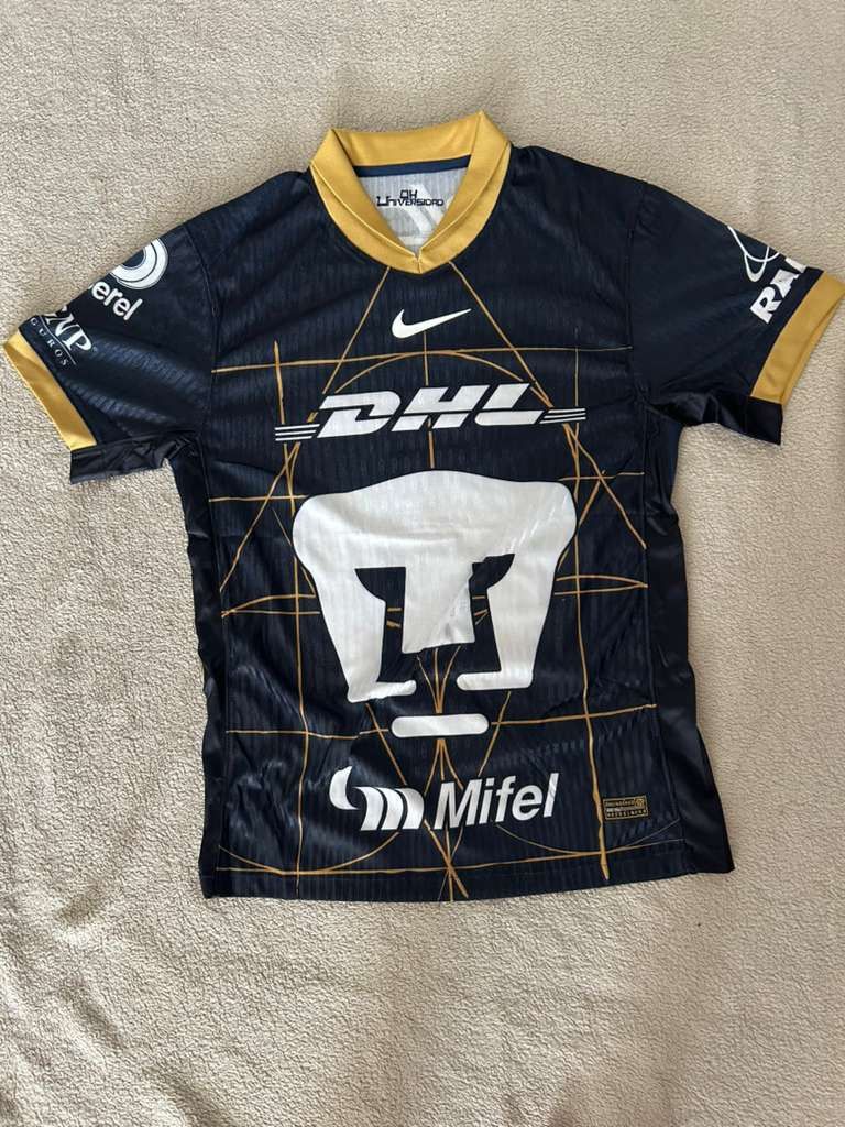 Nike Nike Pumas UNAM 2024/25 Away soccer jersey Size US M / EU 48-50 / 2 - 1 Thumbnail