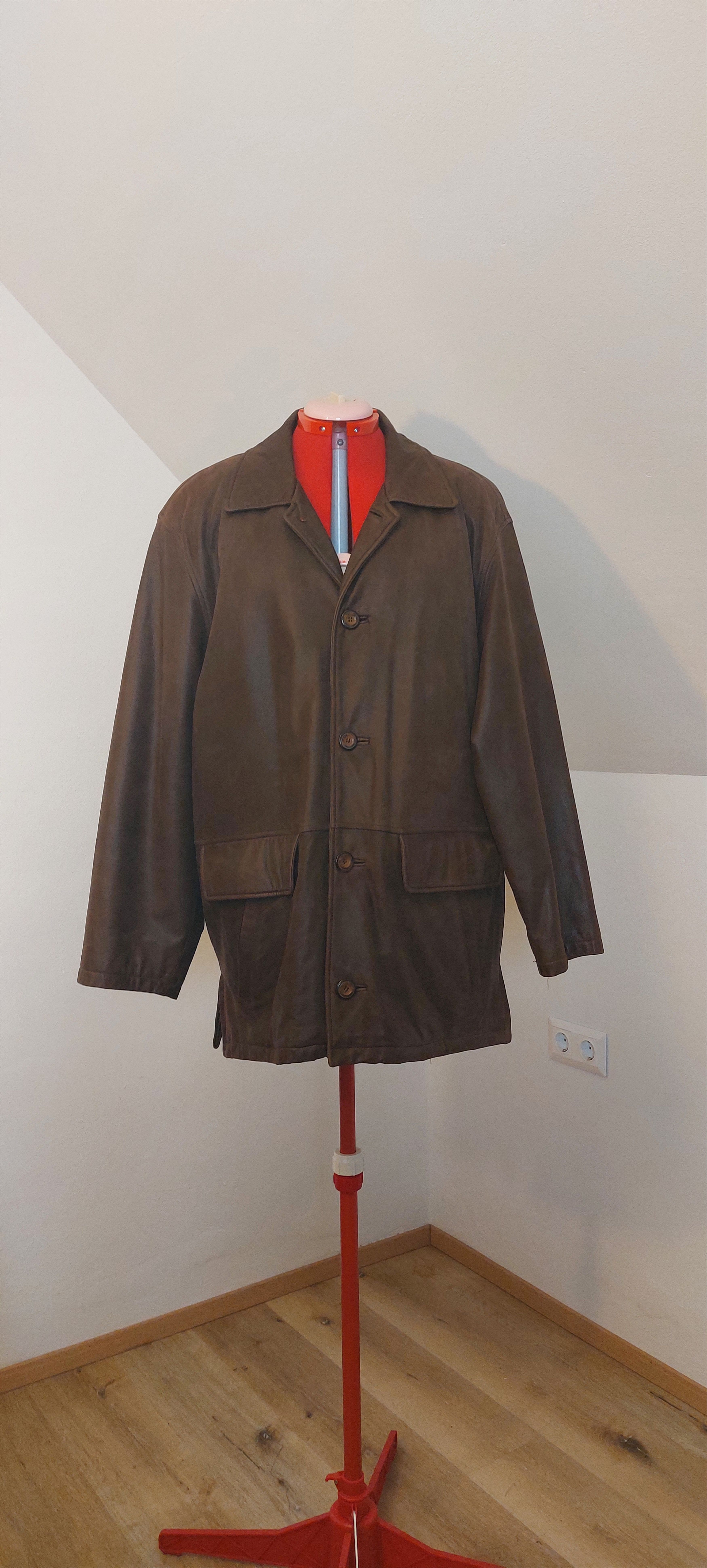 Vintage Vintage Italian Nubuck Leather Blazer Brown EU 54 Size US L / EU 52-54 / 3 - 1 Thumbnail