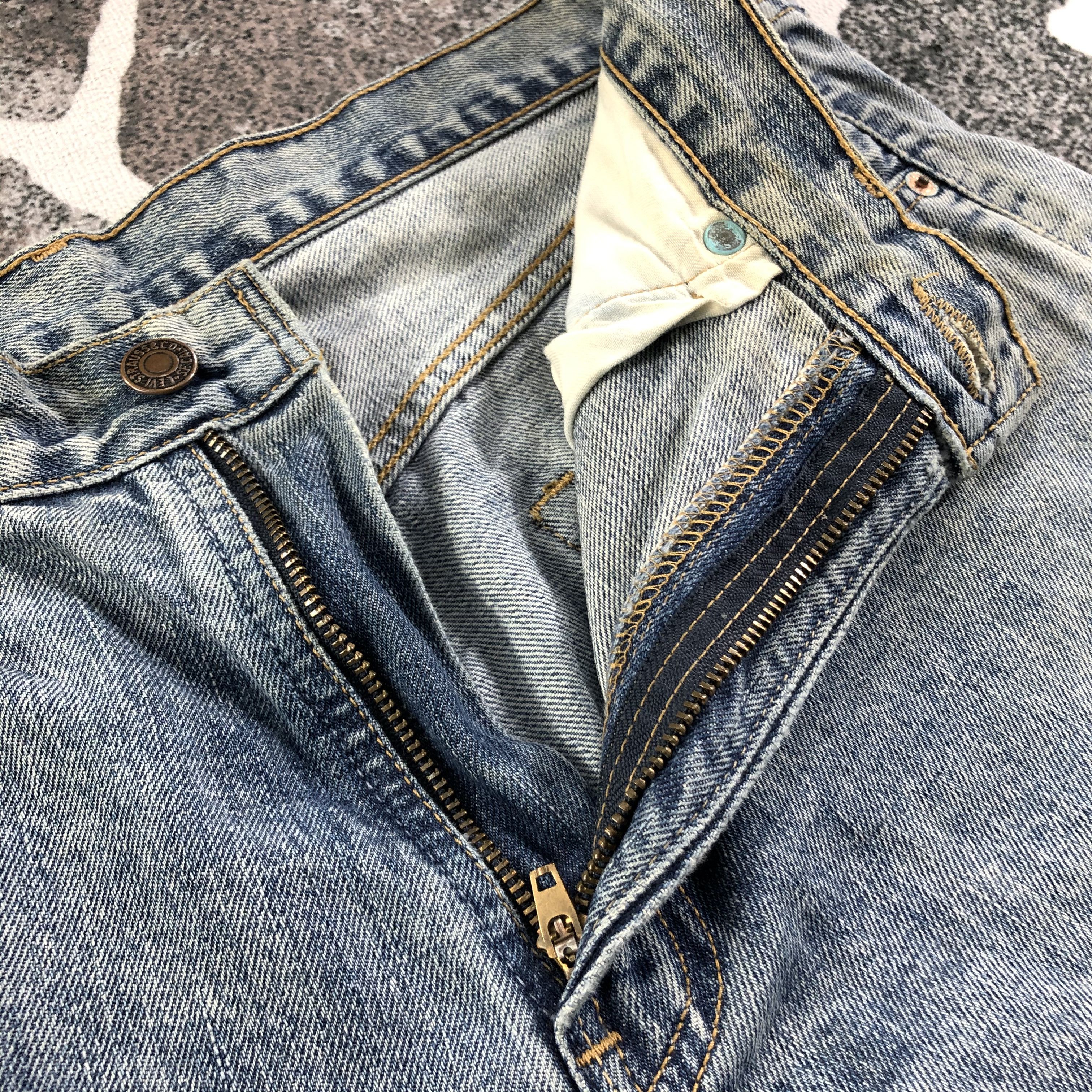Levi's Vintage Levis 505 Jeans Distressed Denim KJ1743 Size US 34 / EU 50 - 8 Thumbnail