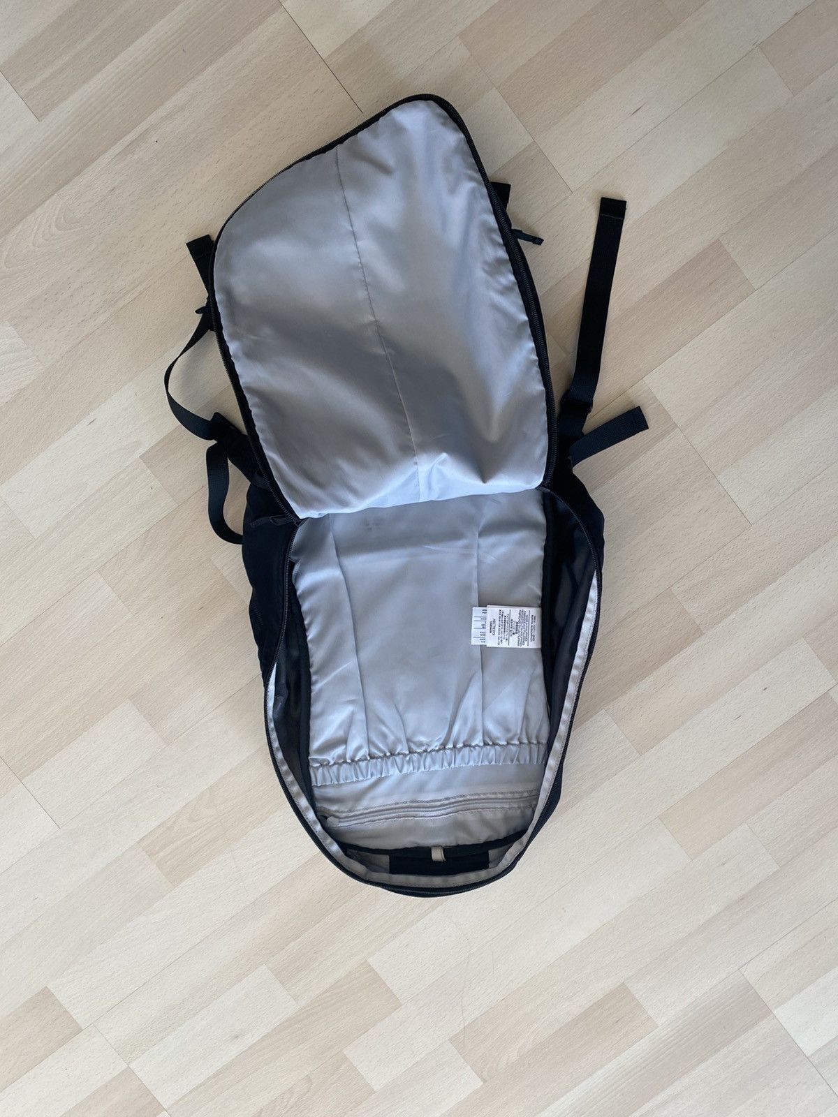 Arc'teryx Arc’teryx Waterproof Metal Back Backpack Size ONE SIZE - 9 Thumbnail