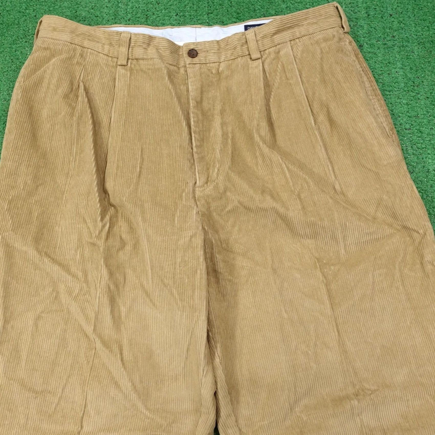 Cremieux Daniel Cremieux Classics Pants Mens 40x32 Beige Corduroy Pleated Cuffed Classic Tapered Dress Pants Size US 40 / EU 56 - 2 Thumbnail