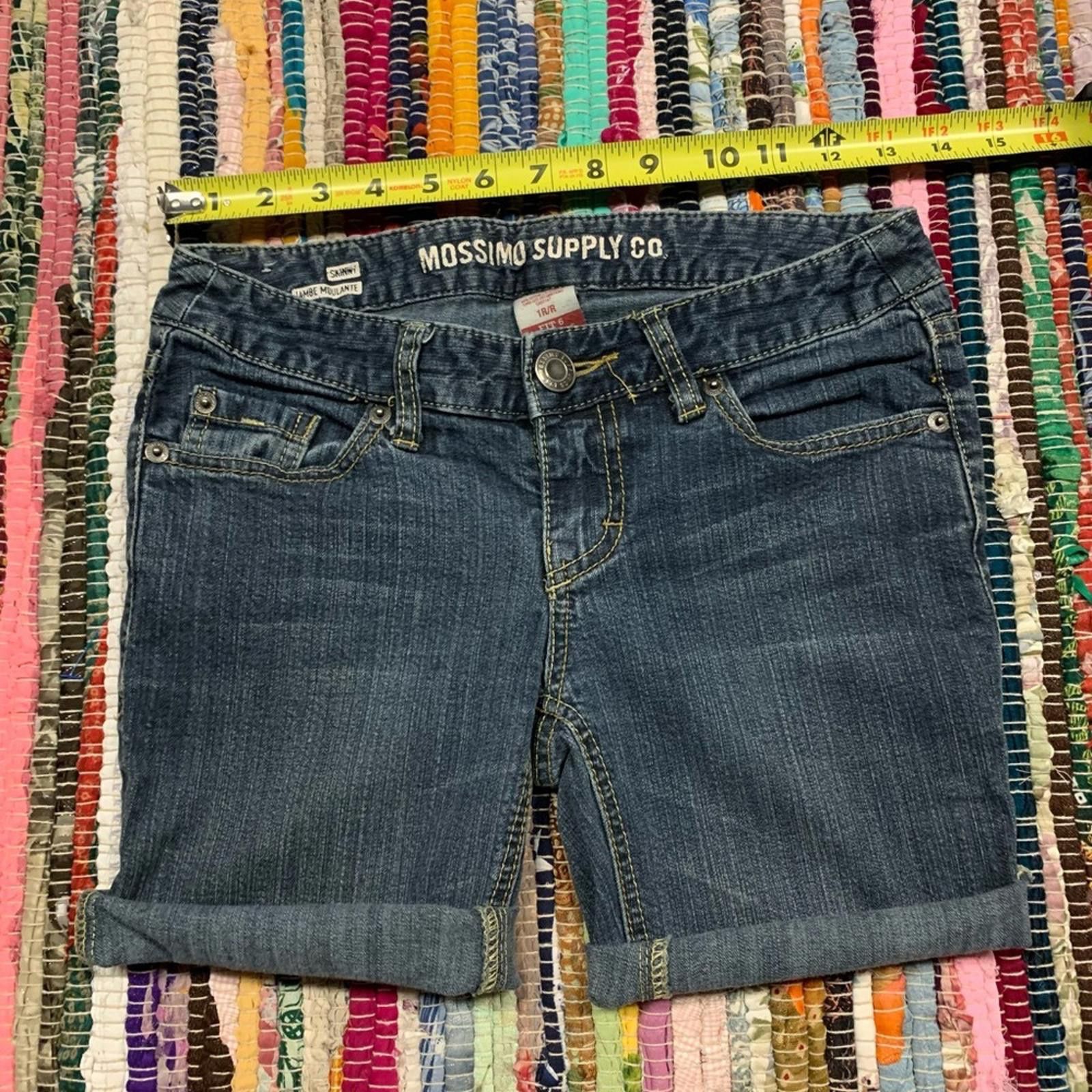 Designer Mossimo Supply Co. Dark Blue Denim Shorts Size 30" / US 8 / IT 44 - 1 Thumbnail