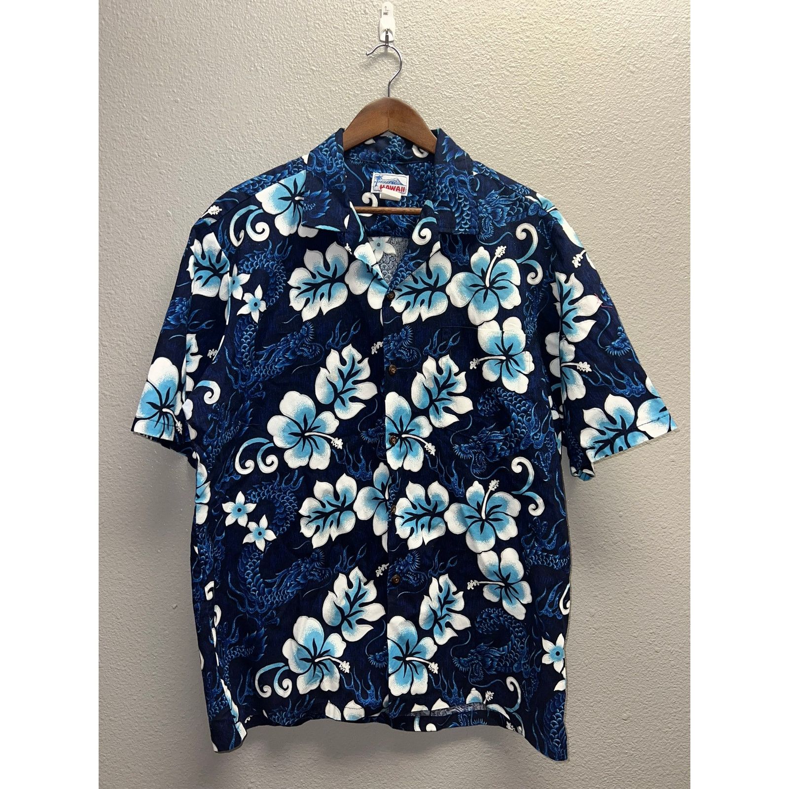 Other Vintage Hawaii Dragon Button Up Shirt Floral Blue EUC XL Size US XL / EU 56 / 4 - 1 Thumbnail