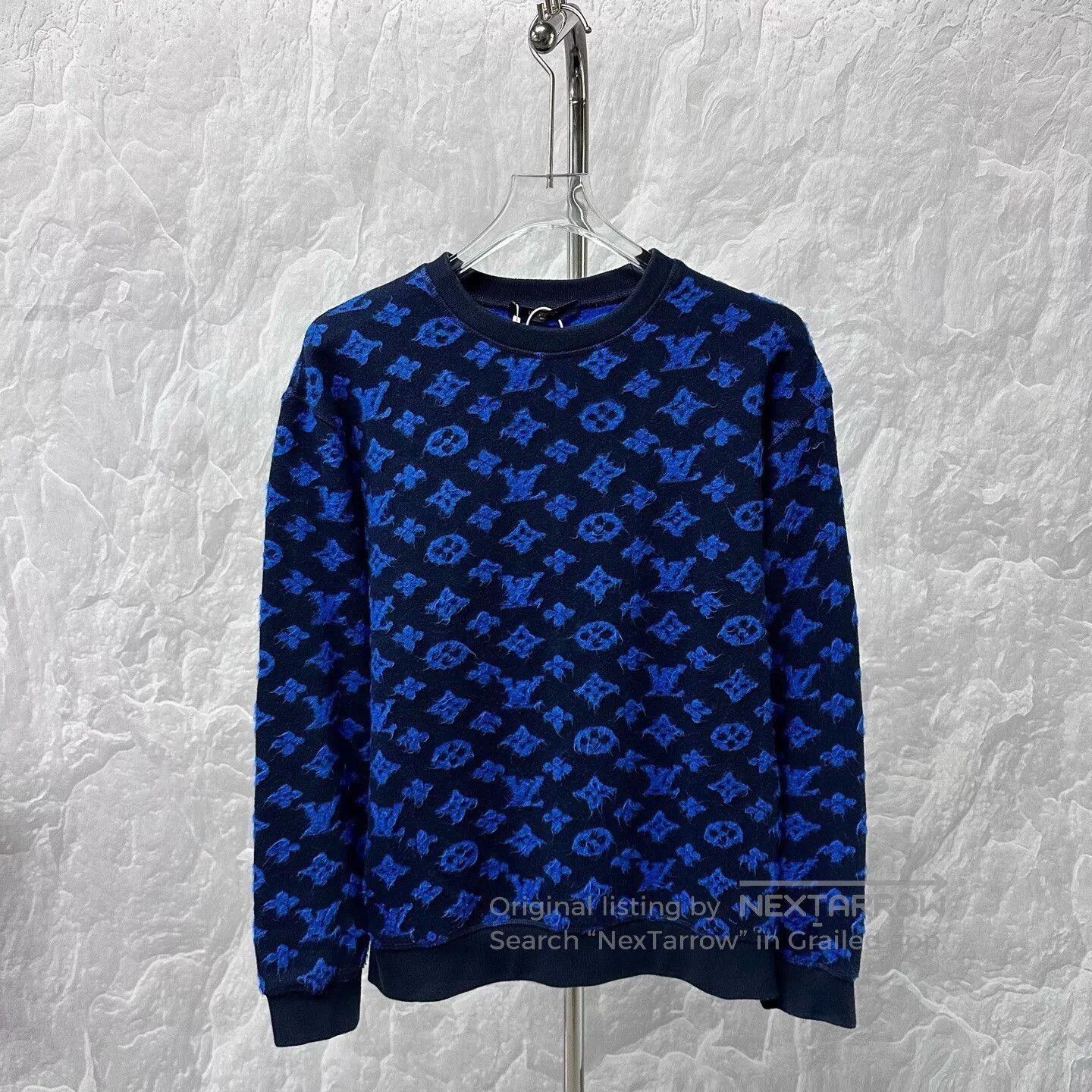 Louis Vuitton louis vuitton blue logo crewneck sweatshirt. Size US L / EU 52-54 / 3 - 1 Thumbnail