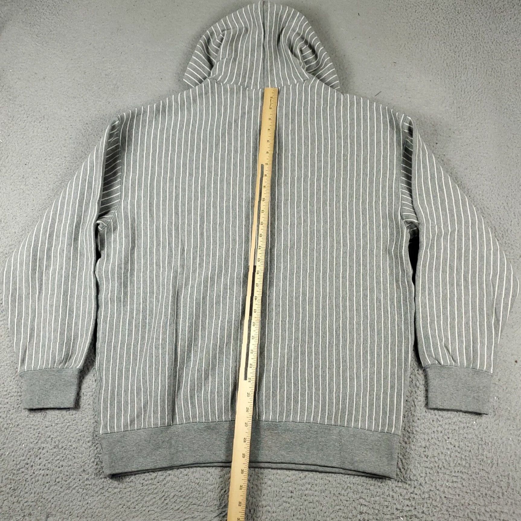 Puma VINTAGE Puma Hoodie Mens Size Large Gray Striped Pullover All Seasons Casual Japan Size US L / EU 52-54 / 3 - 6 Thumbnail