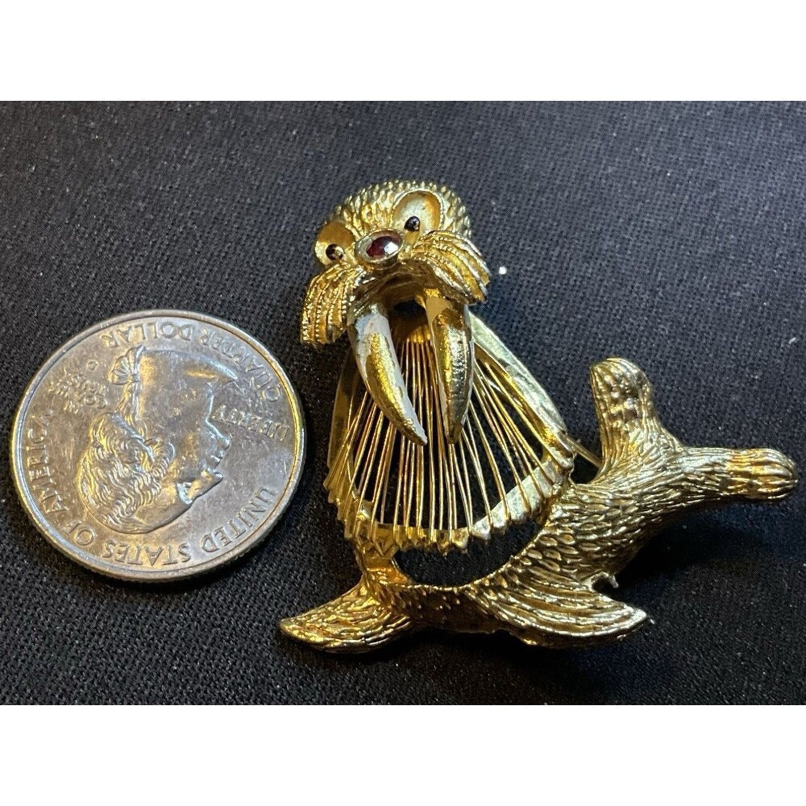 Other Vintage Gold Tone Walrus With Ruby Eyes And Nose Brooch Size ONE SIZE - 3 Thumbnail