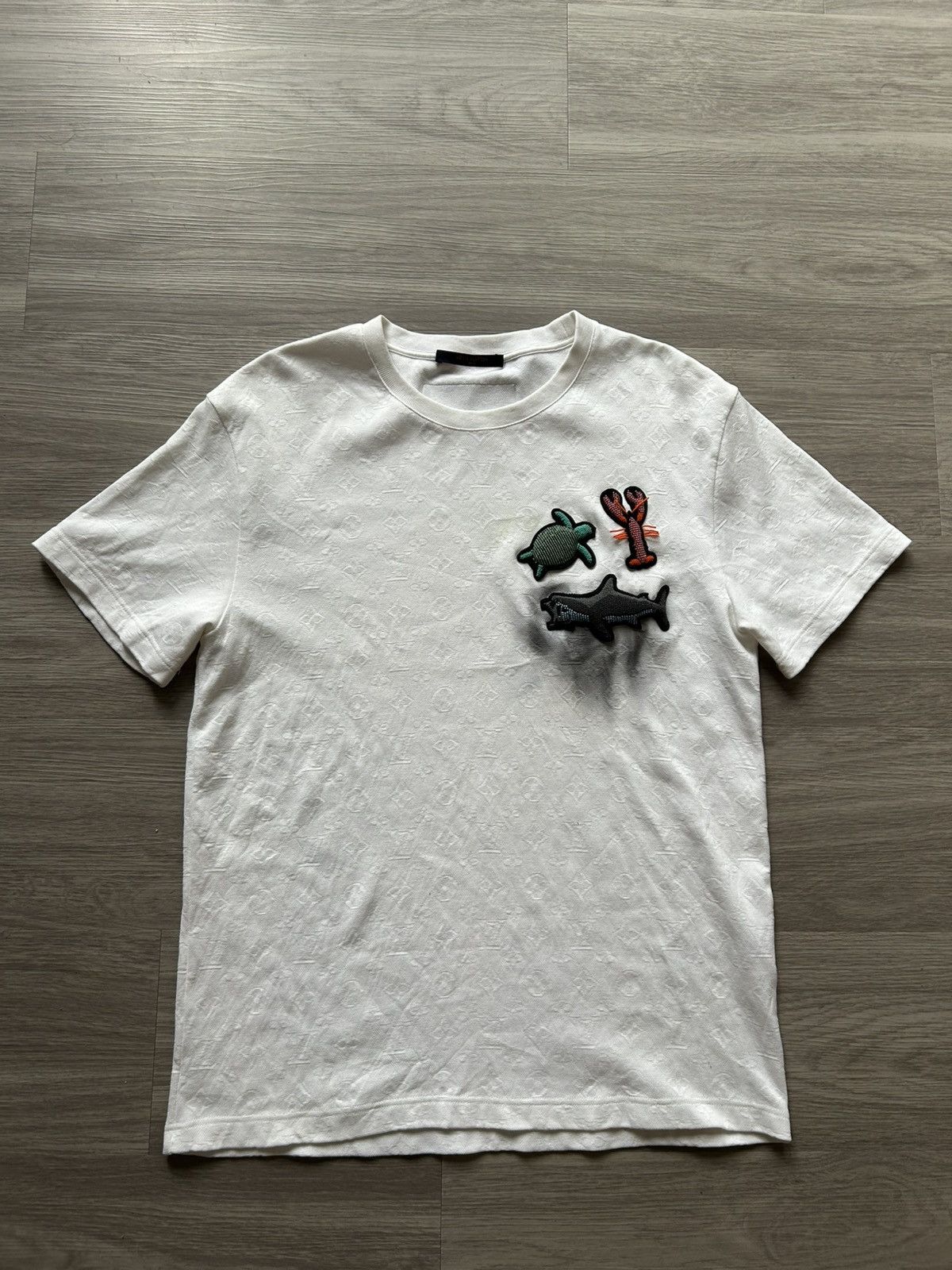 Louis Vuitton Louis Vuitton All Over Monogram Fish T-Shirt Size Medium Size US M / EU 48-50 / 2 - 1 Thumbnail