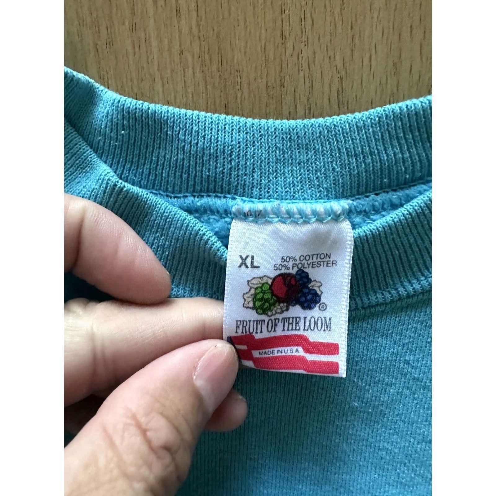 Guess VINTAGE Guess USA International Fruit Of the Loom CrewNeck Sweatshirt Blue Size XL 80s Men Size US XL / EU 56 / 4 - 3 Thumbnail