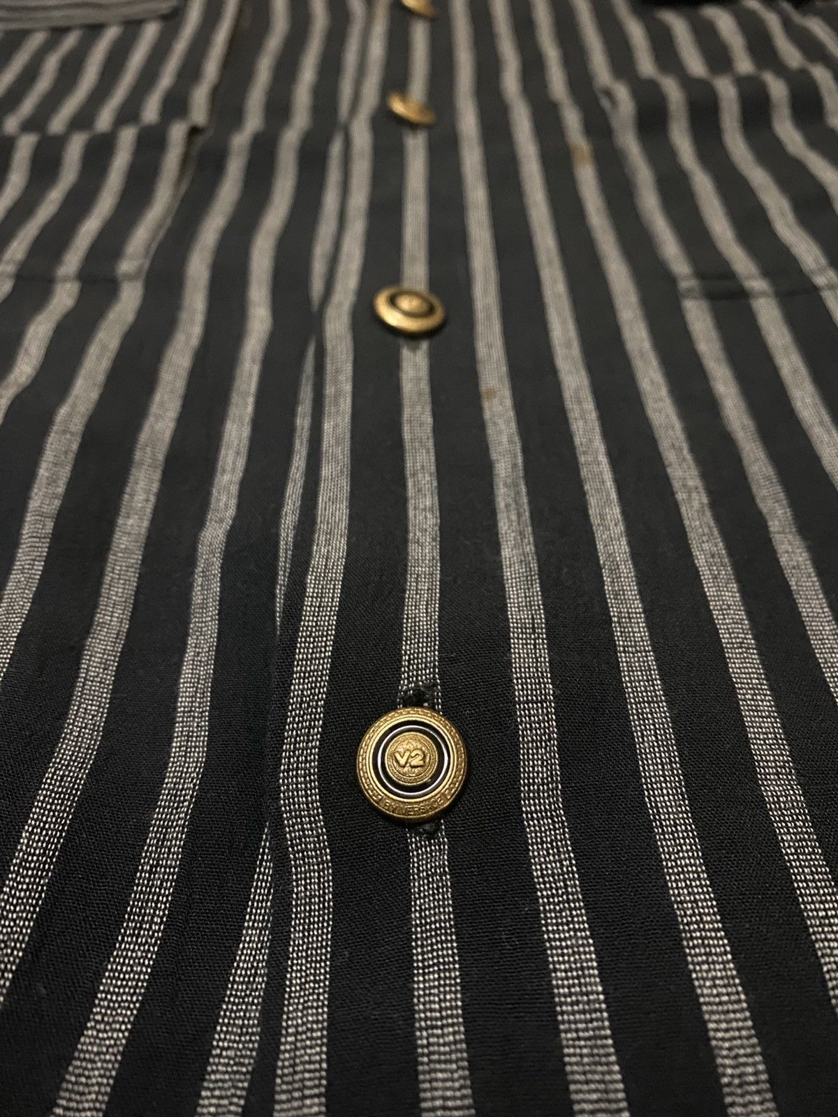 Versace Vintage 90s Versace Classic V2 Stripes Pattern Shirt Size US L / EU 52-54 / 3 - 3 Thumbnail