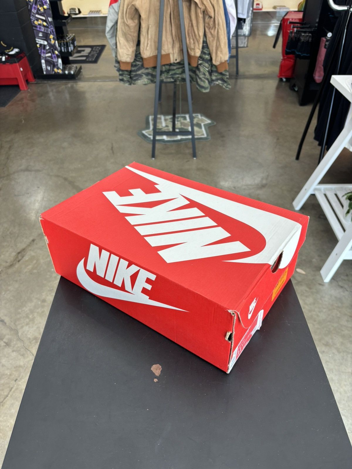 Nike Nike Dunk Low SP Kentucky Size US 11.5 / EU 44-45 - 12 Thumbnail