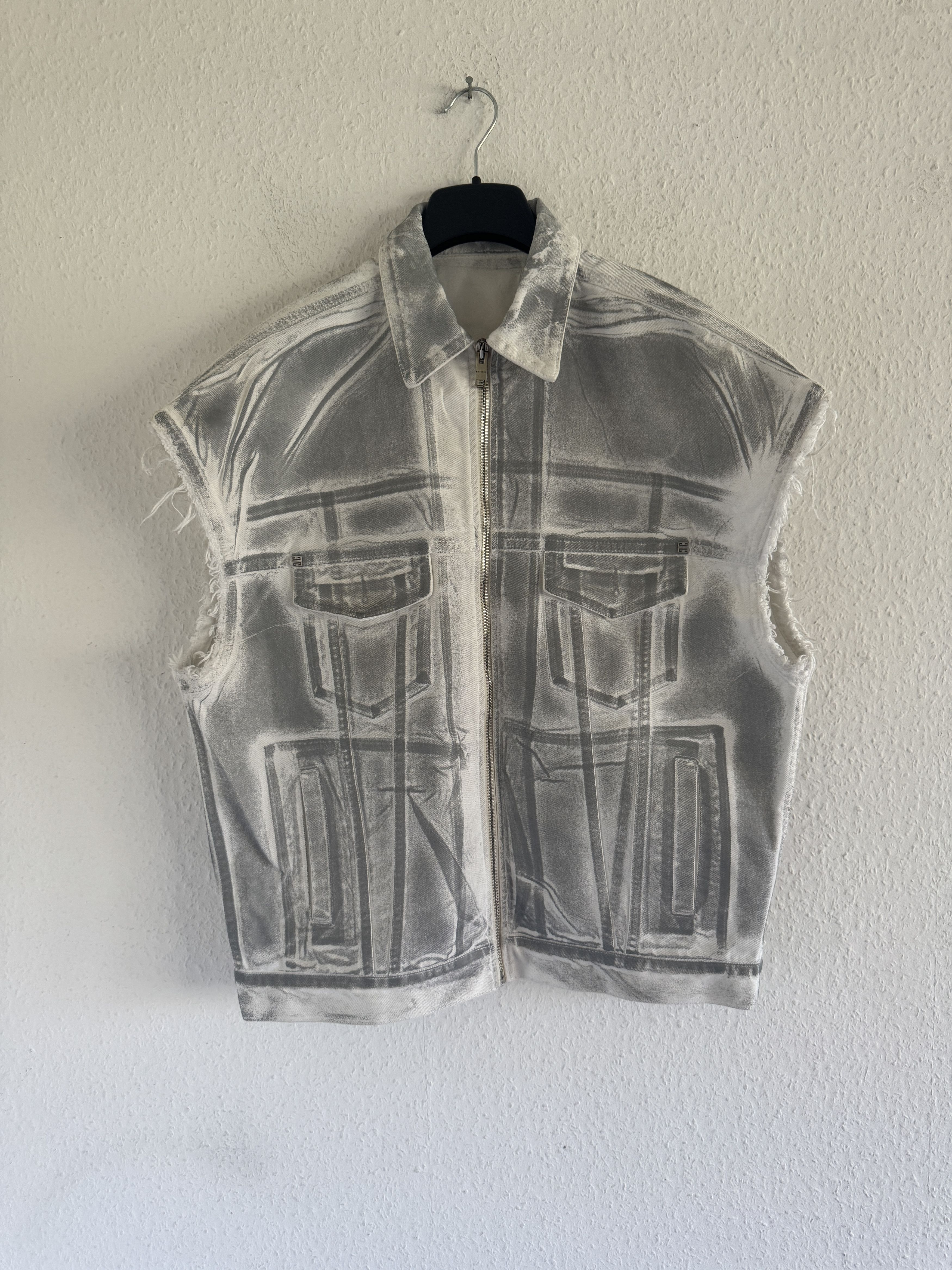 Givenchy 4G Graffiti-Print Reflective Denim Vest – Runway Sample Size US M / EU 48-50 / 2 - 2 Thumbnail