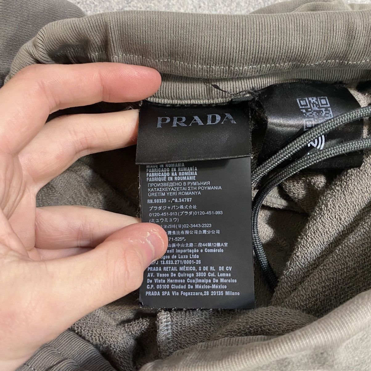 Prada Prada Sweatpants Black Tab Logo Size US 32 / EU 48 - 6 Thumbnail