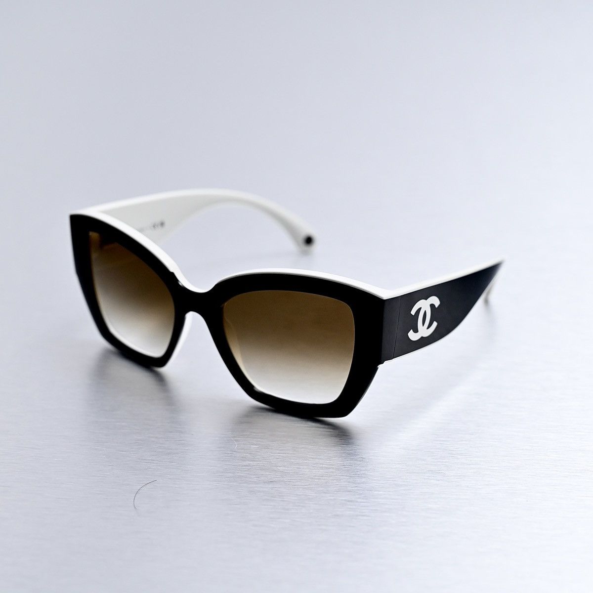 Chanel CHANEL 0CH6058 SUNGLASSES Size ONE SIZE - 1 Thumbnail