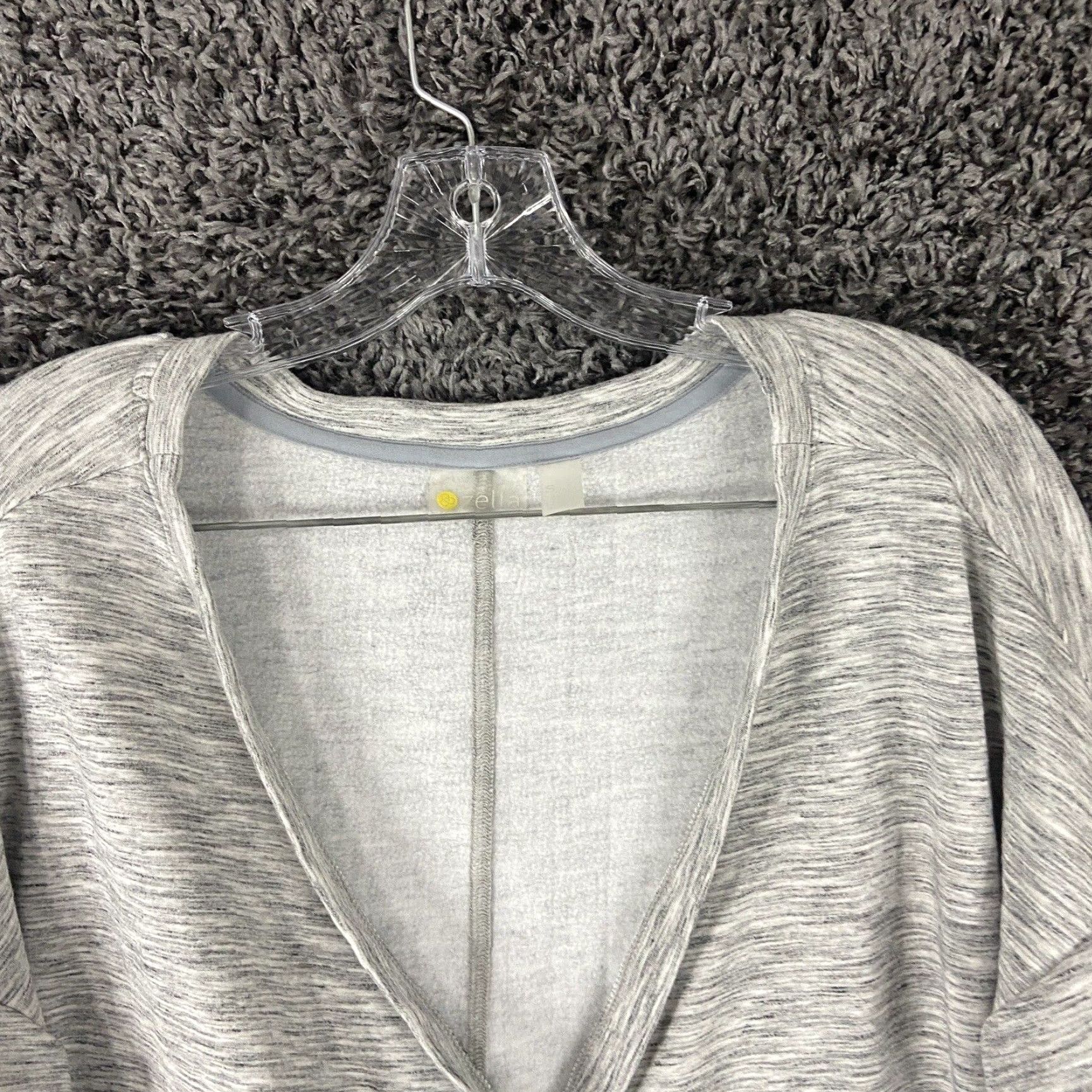 Vintage ZELLA Gray Heathered Long Sleeve V-Neck Shirt Women's Activewear Size S Size S / US 4 / IT 40 - 6 Thumbnail