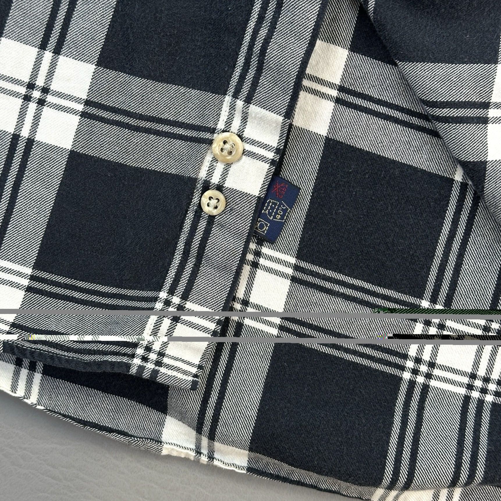 Tommy Hilfiger Vintage Tommy Hilfiger Shirt Mens Large Black White Plaid Crest Logo 90s Size US L / EU 52-54 / 3 - 7 Thumbnail